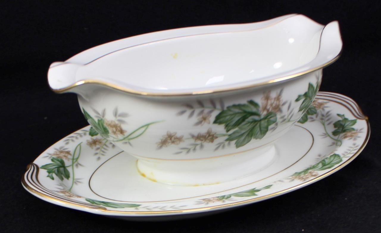 Noritake Daphne Four Piece Assortment 2 Platters 1 Gravy Boat 1 Creamer