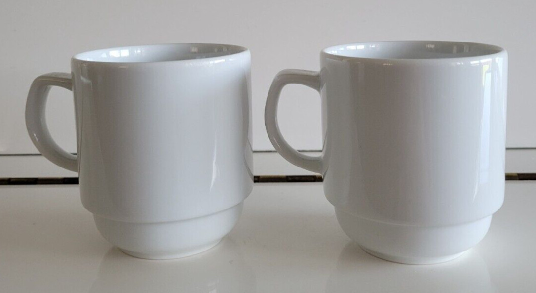 2 BAUSCHER GERMANY WHITE PORCELAIN COFFEE CUPS 3.5 INCHES DIAMETER 3 INCHES 6 OZ