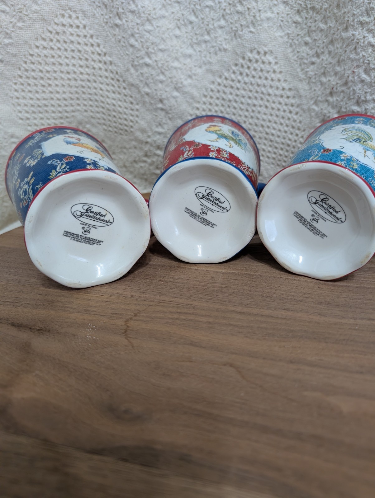 # 825 Rooster Stoneware 15 oz Coffee Mugs