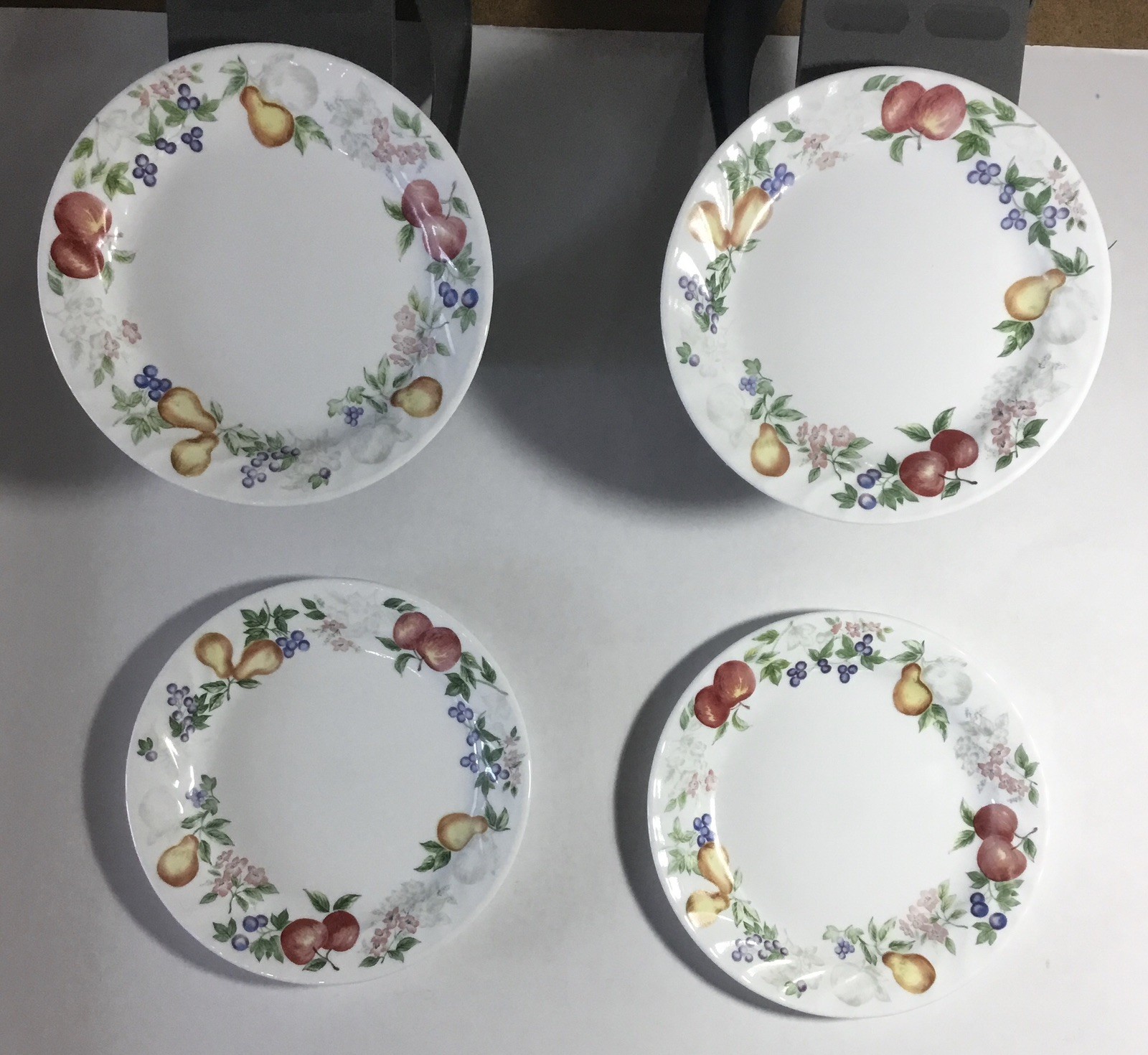 CORELLE CHUTNEY Swirl Fruit Pattern 8 pcs, 4 DINNER 10.25″ & 4 SALAD/BREAD 7.25″