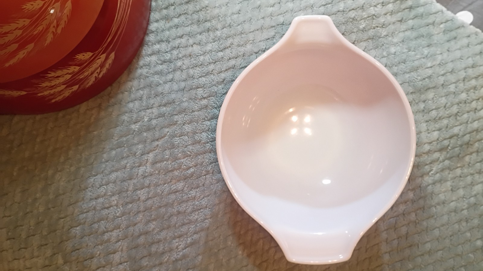Vintage Autumn Harvest Pyrex set of 4.