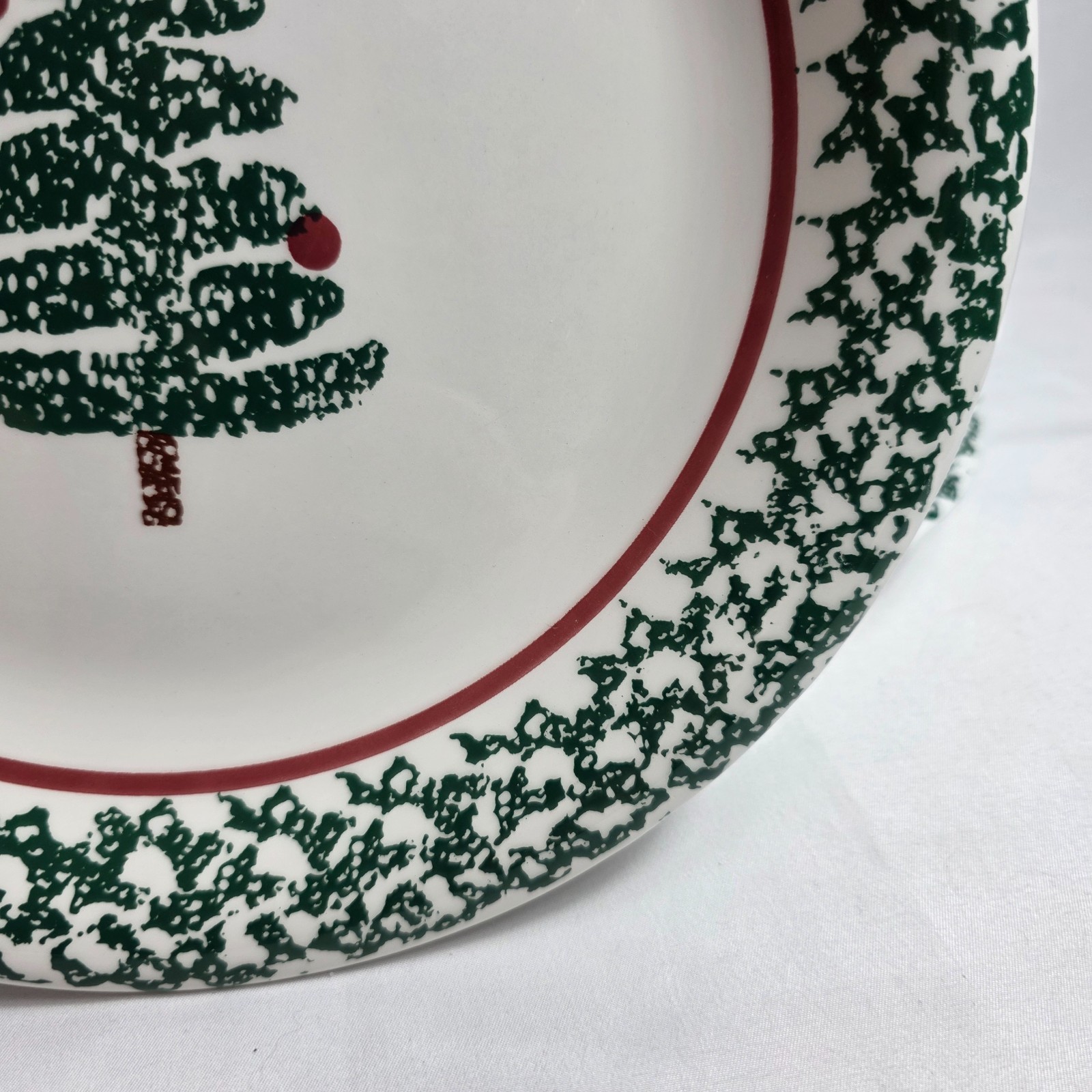 ONE Furio Christmas Tree Dinner Plate Green Sponge Tree & Edge Made in Italy
