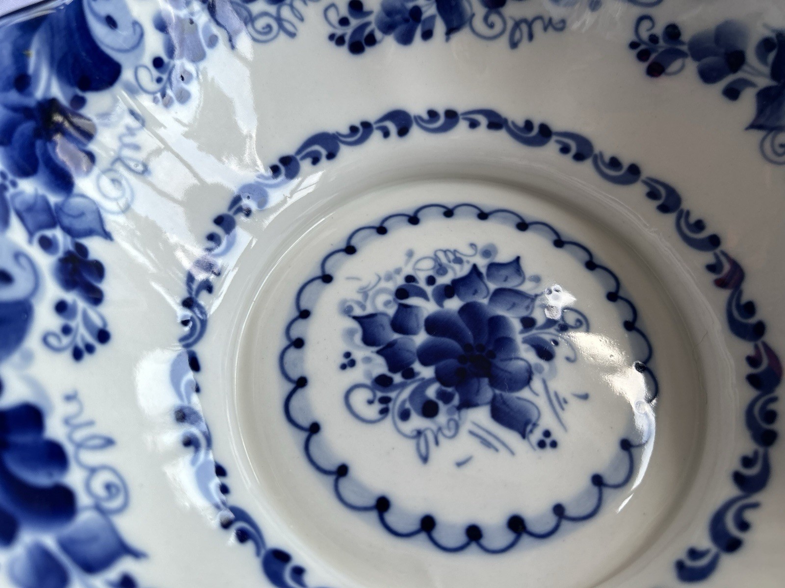 Гжель Blue White Porcelain Scalloped Bowl Hand Painted Floral Russian Art