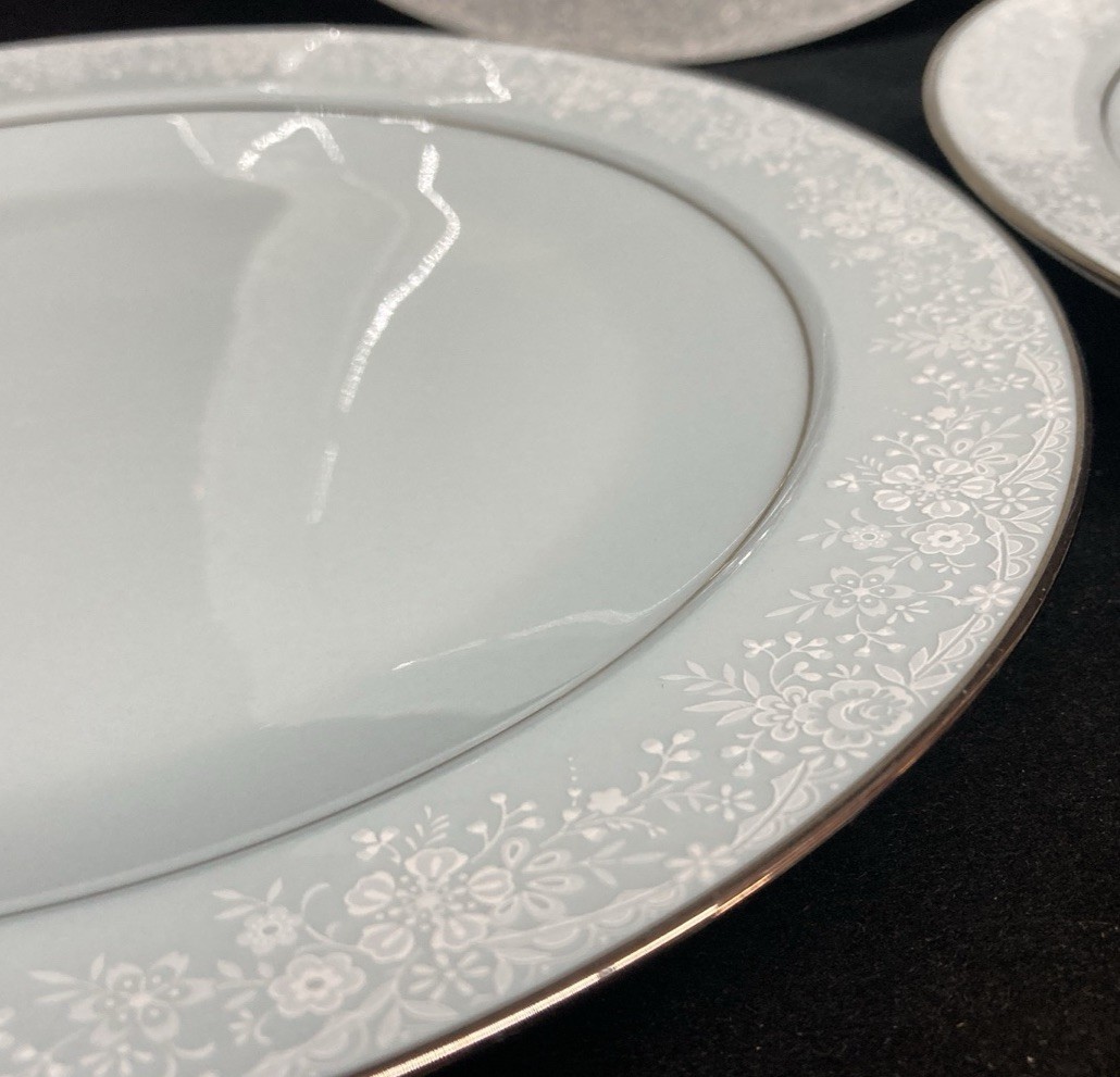 Noritake Fidelity 8003 Dinner Plates Blue 10 1/8” Set of 3
