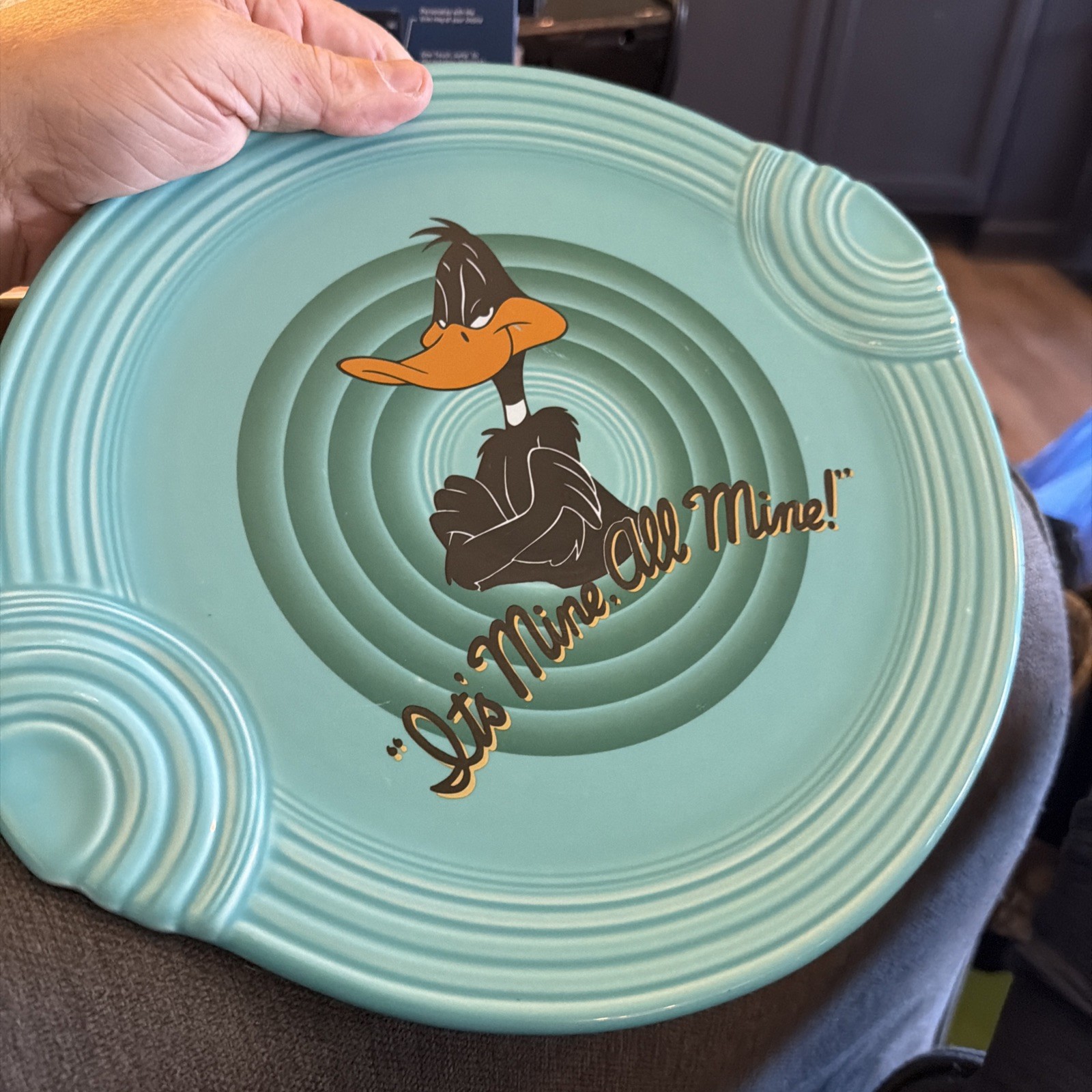 Rare FIESTA Looney Tunes DAFFY DUCK “It’s All Mine TAB HANDLE Cake PLATE Platter
