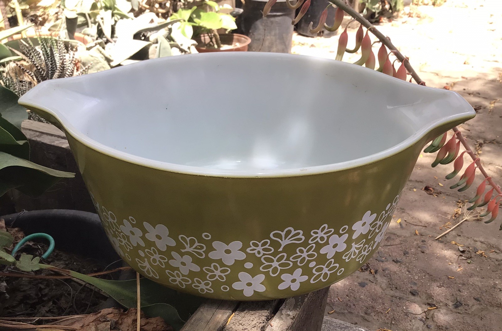 Vintage Pyrex Spring Blossom Crazy Daisy Nesting 2 1/2 Quart Casserole Dish 475B