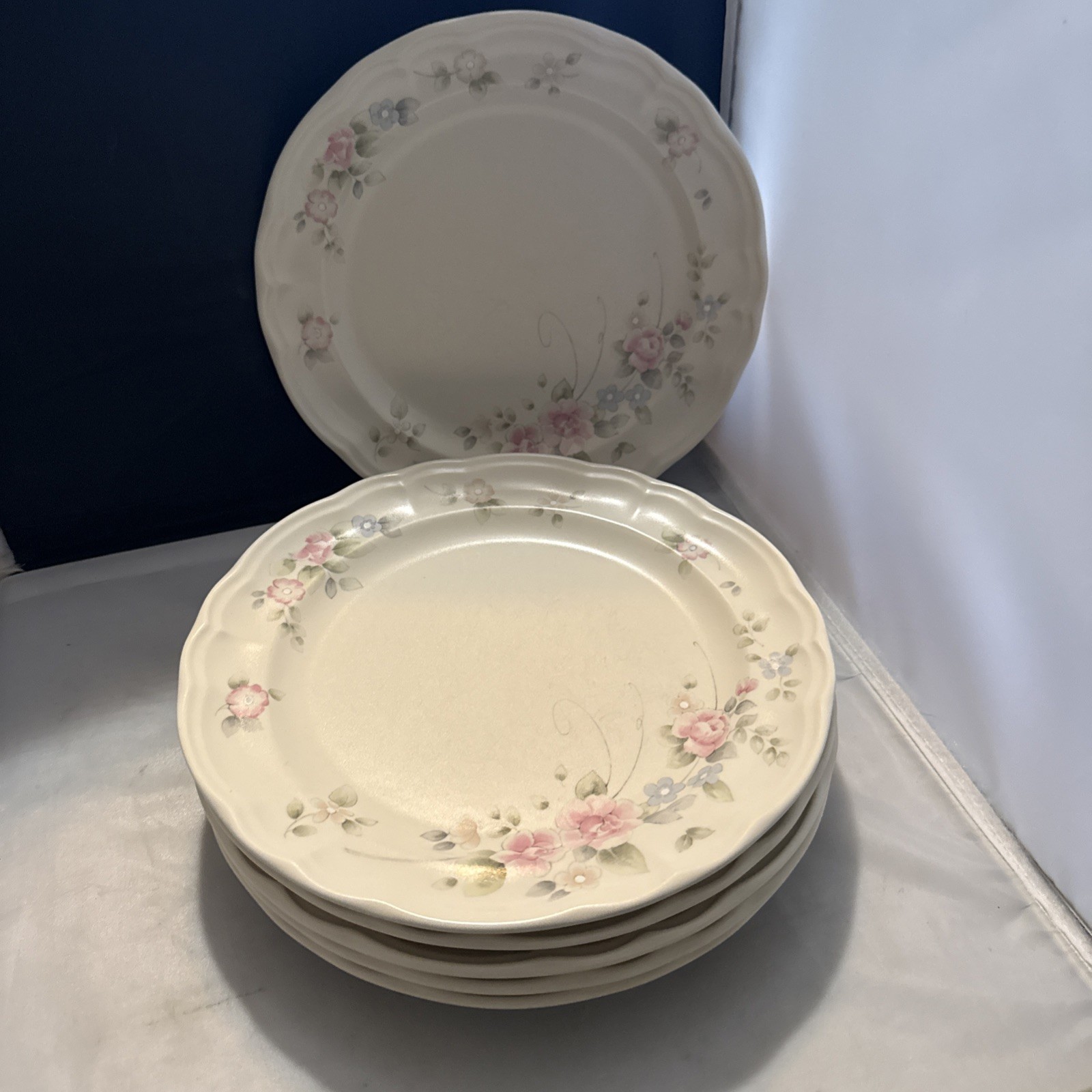 Vintage Pfaltzgraff TEA ROSE Set of 6 Dinner Plates Scalloped Edge 10 3/8”