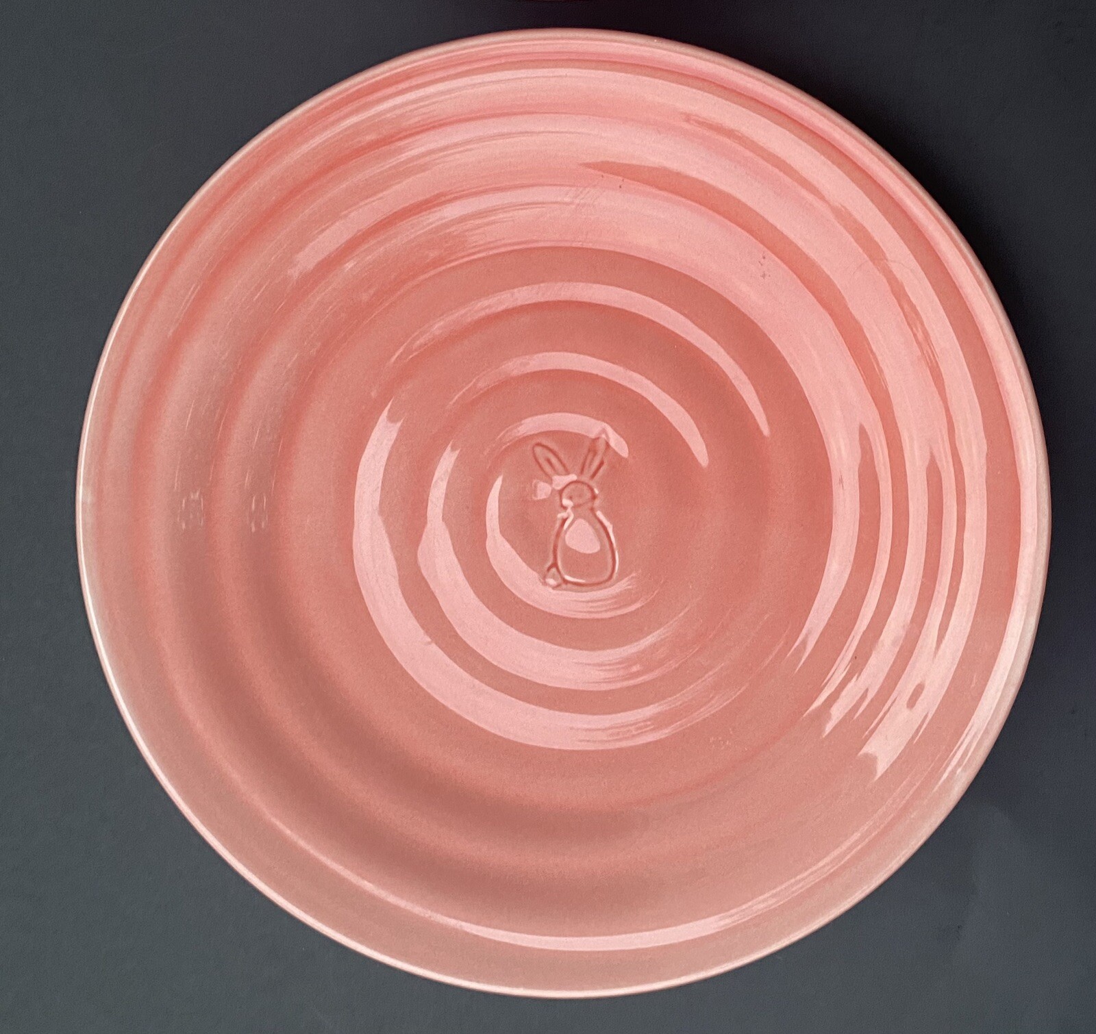 4 Pink Easter Bunny Rabbit Dinner Plates Set ~8.75″ D Tag Brand Tablescapes
