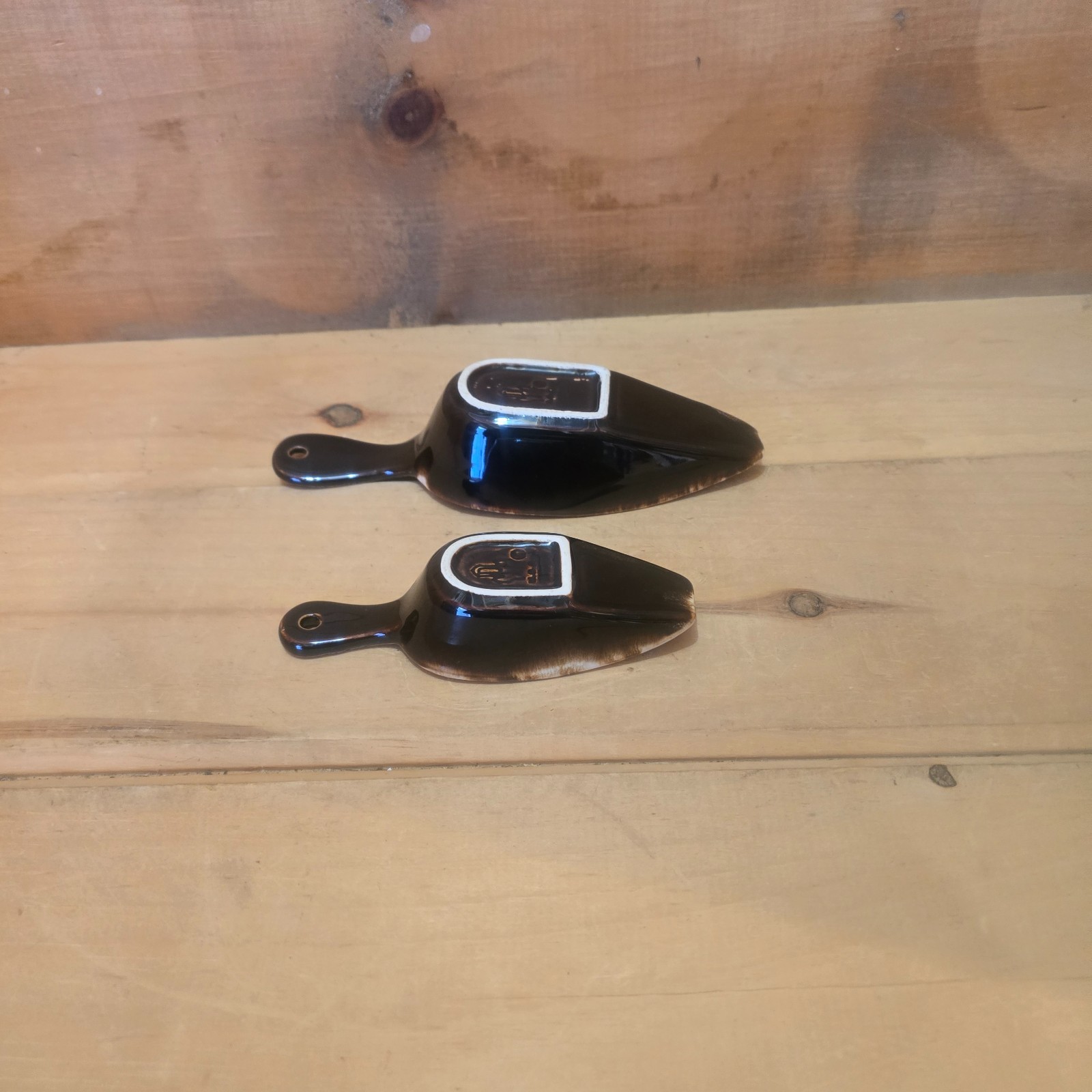 2 Pfaltzgraff Gourmet Brown Drip Small Nesting Scoops. 5¼”L x 1⅞”W x 1⅛”H & 7⅜”L