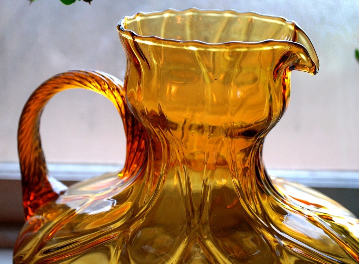 Rare EMPOLI PITCHER 1960s AMBER GLASS OPTIC DIAMOND Hand Blown 10″ Twist Handle