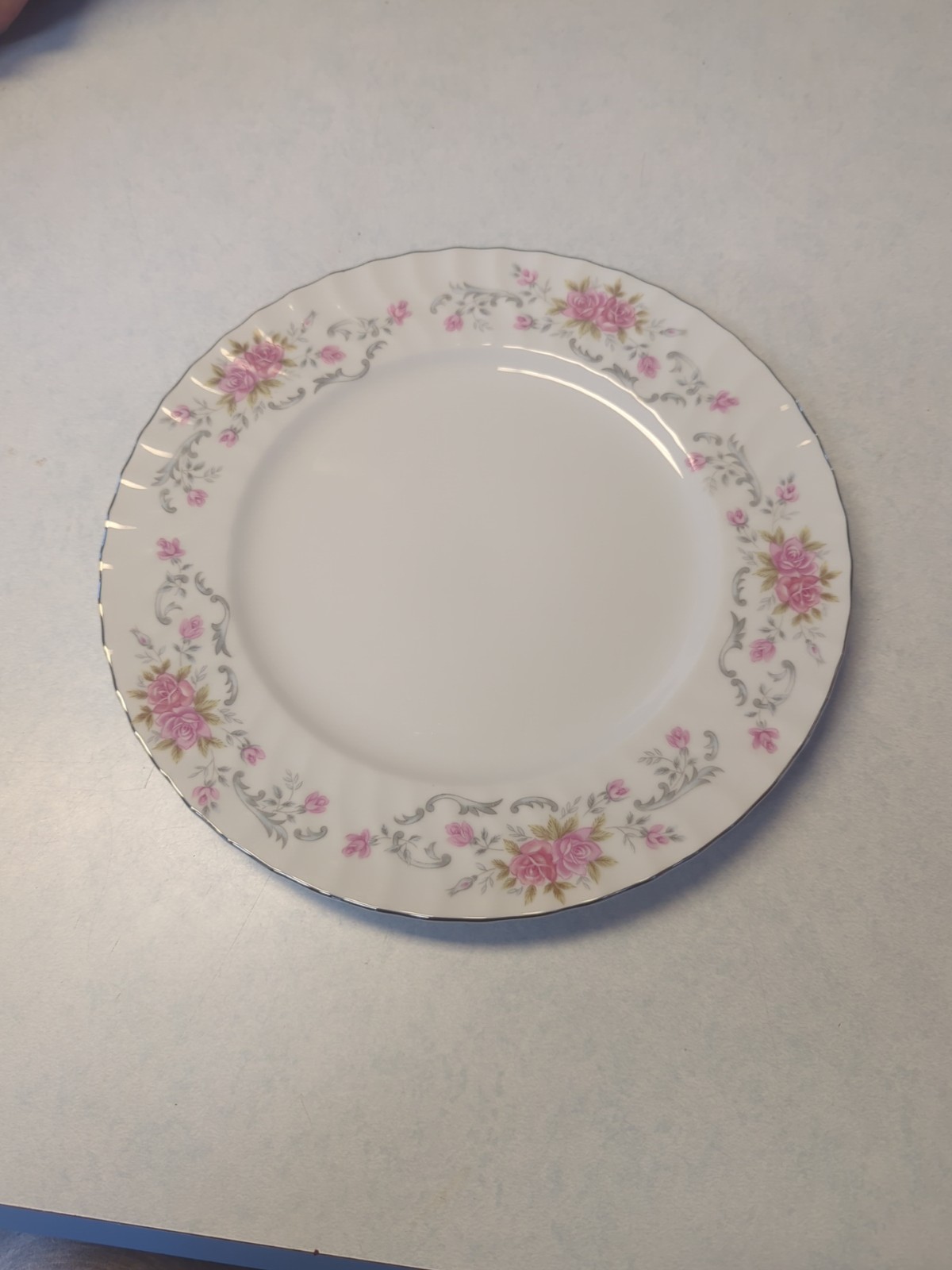 Vintage Lovely Fine China Japan 10.25″ Dinner Plate – Anne Pattern 3841