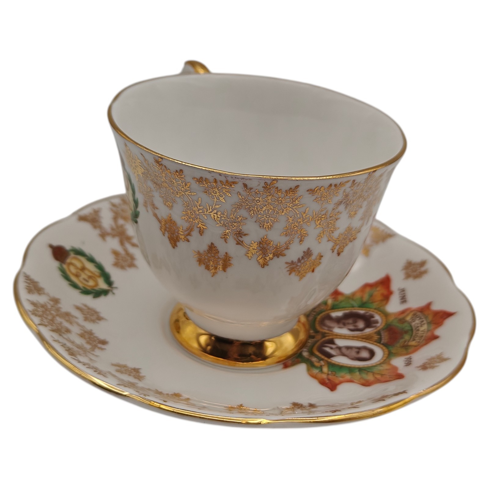 QUEEN ANNE Rotal Visit Canada June 1959 Cup Saucer 5825 Fine Bone China ENGLAND