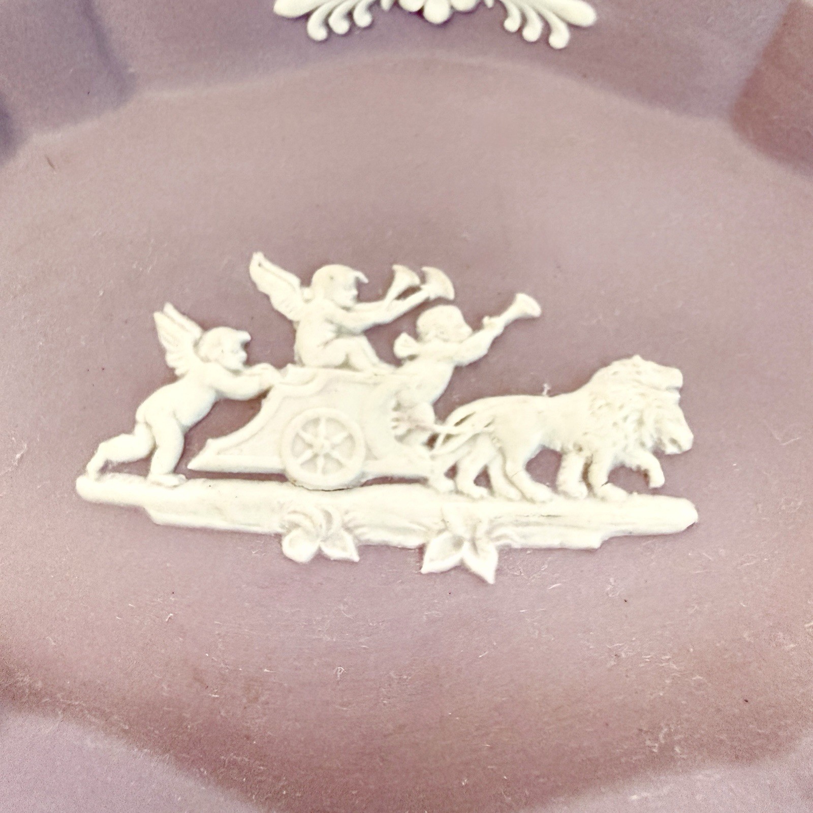 Wedgwood Lilac Jasperware Dish, England, Neoclassical Cherub and Lion Motif 4.5”