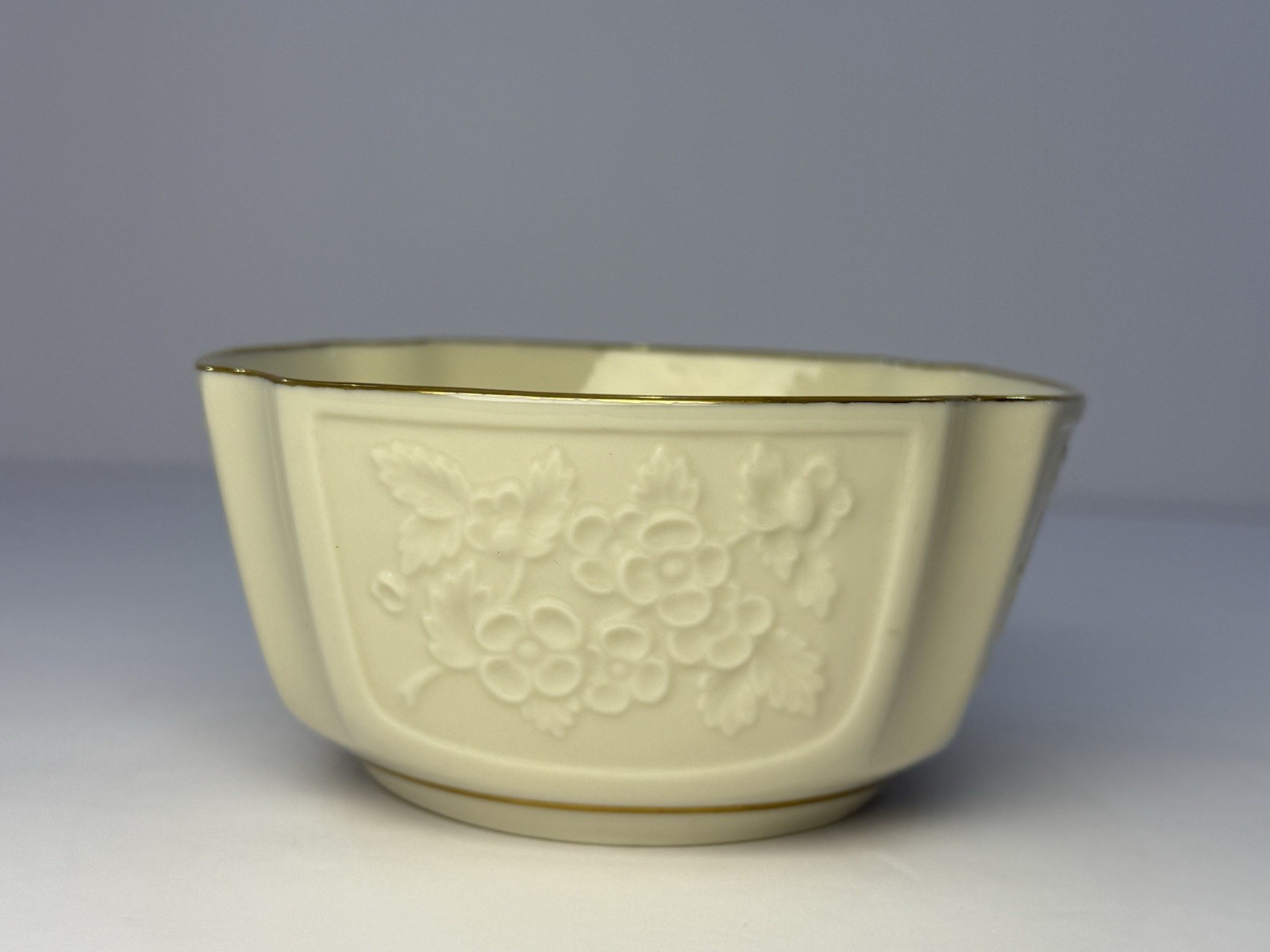 Vintage Lenox Ivory China 24K Gold Trim Grapevine Serving Bowl Candy Dish
