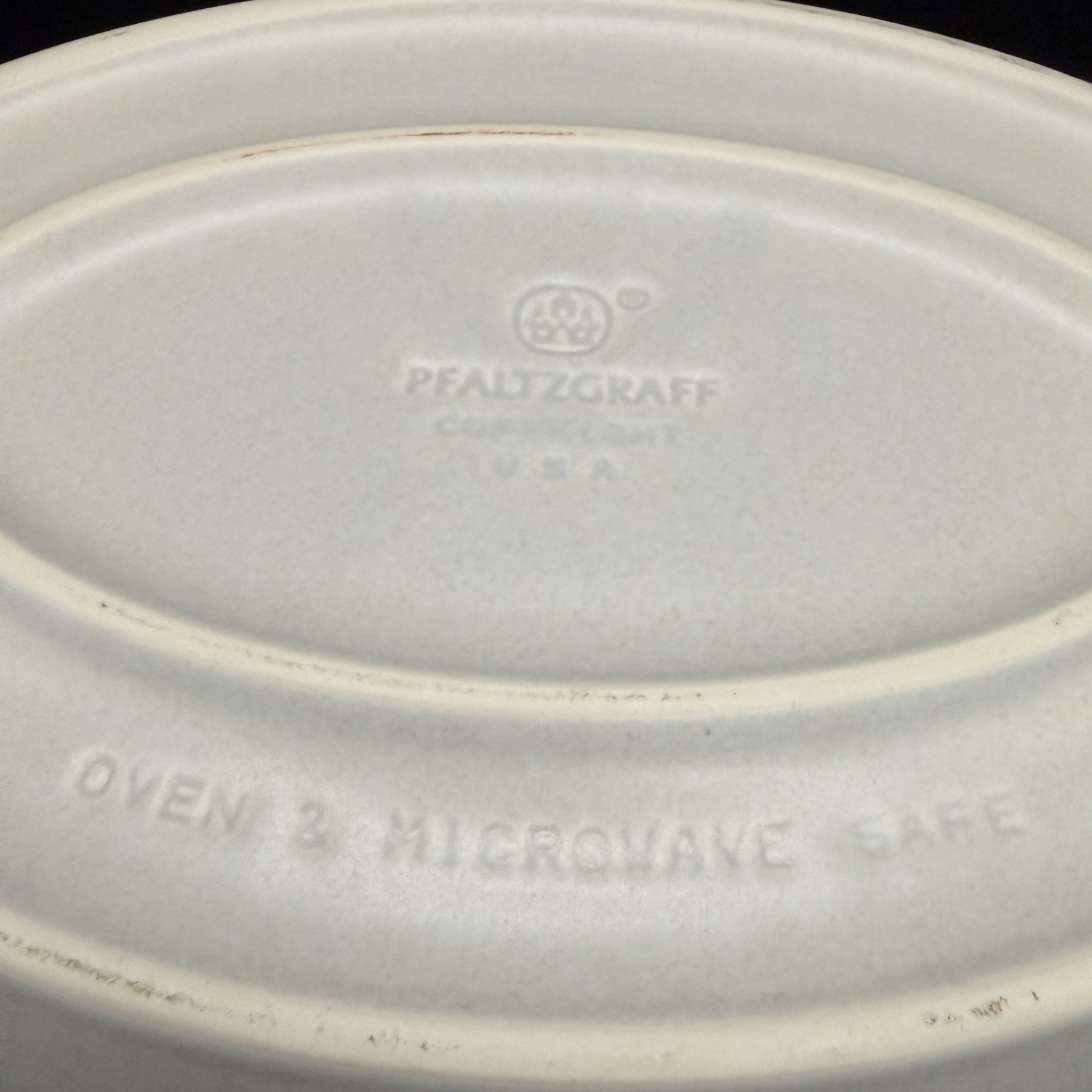 Pfaltzgraff Folk Art Oval Vegetable Serving Bowl Blue Floral Tan Stoneware 10″