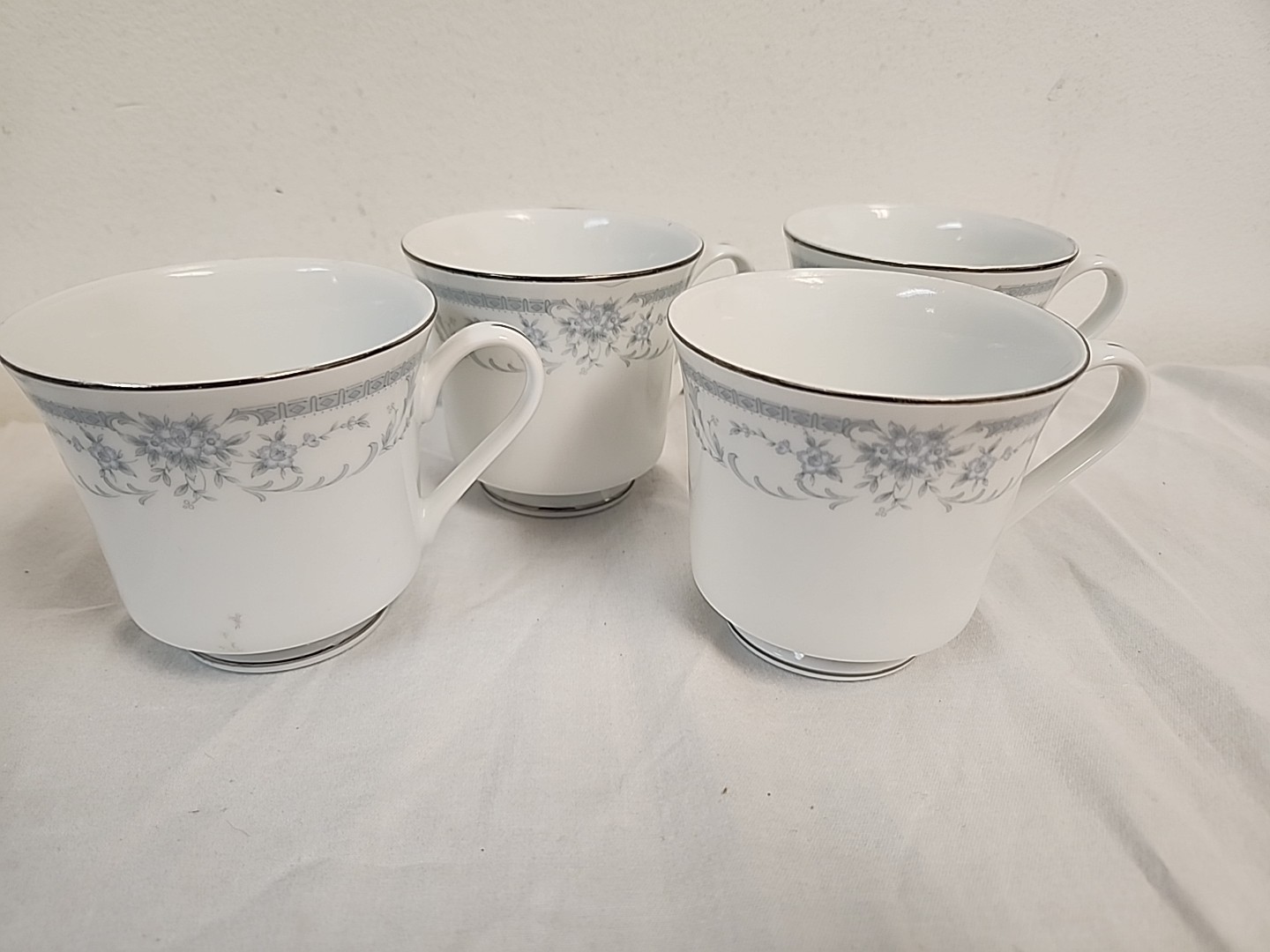 Vintage Sheffield “Blue Whisper” SET OF 4 CUPS 1985 Japan