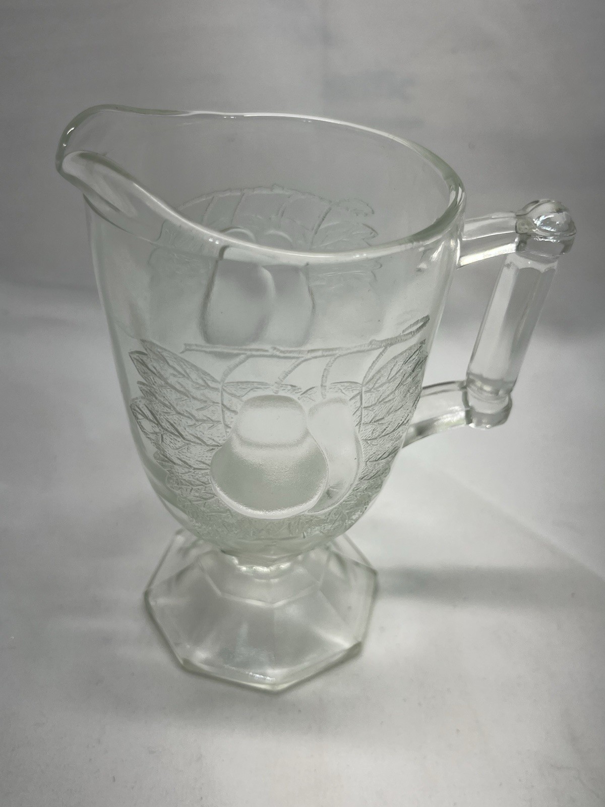 VINTAGE JEANNETTE GLASS CO BALTIMORE PEAR PATTERN CREAM PITCHER 5”1960-1972
