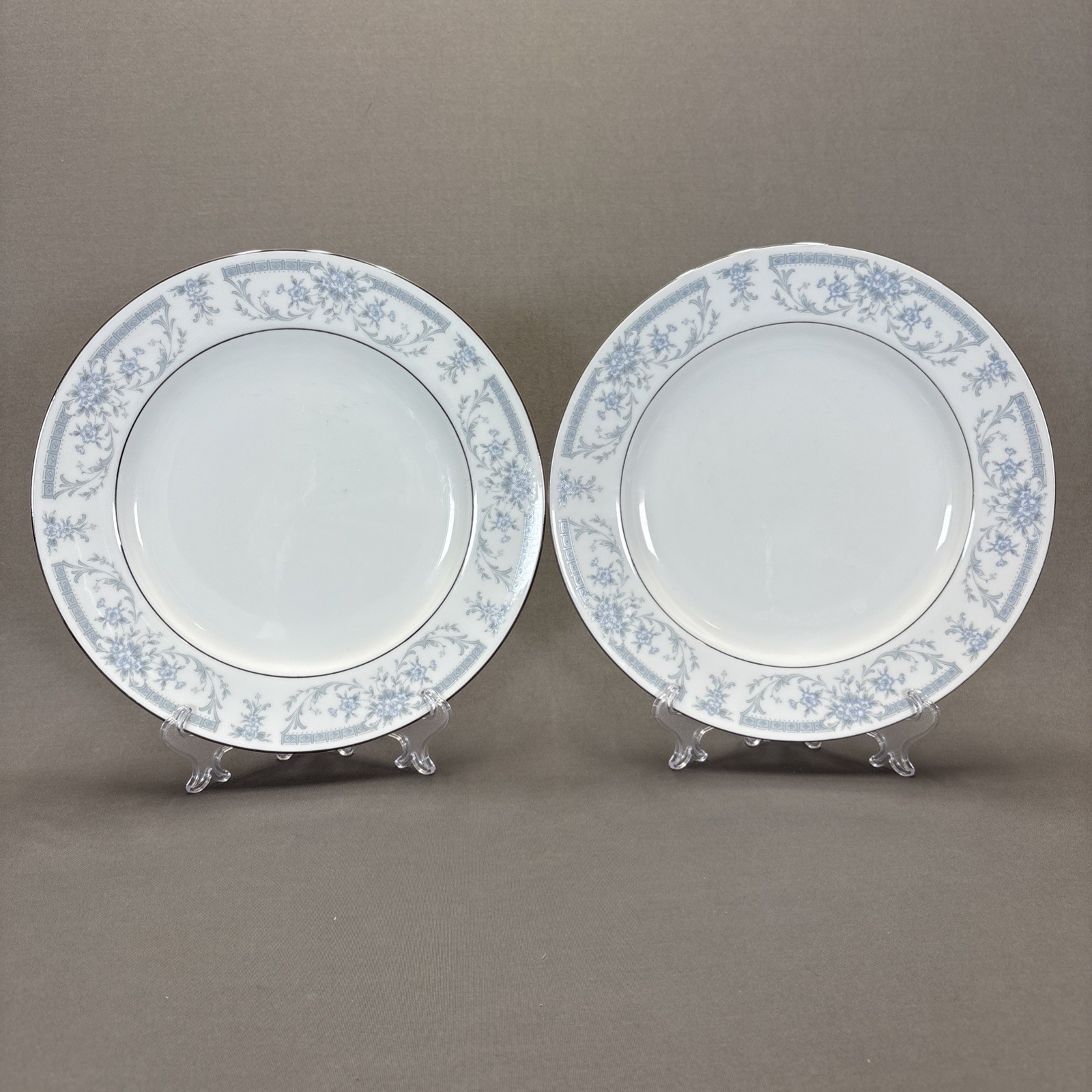 Sheffield Blue Whisper Dinner Plates 10 3/8″ Set of 2 Fine China Blue Floral