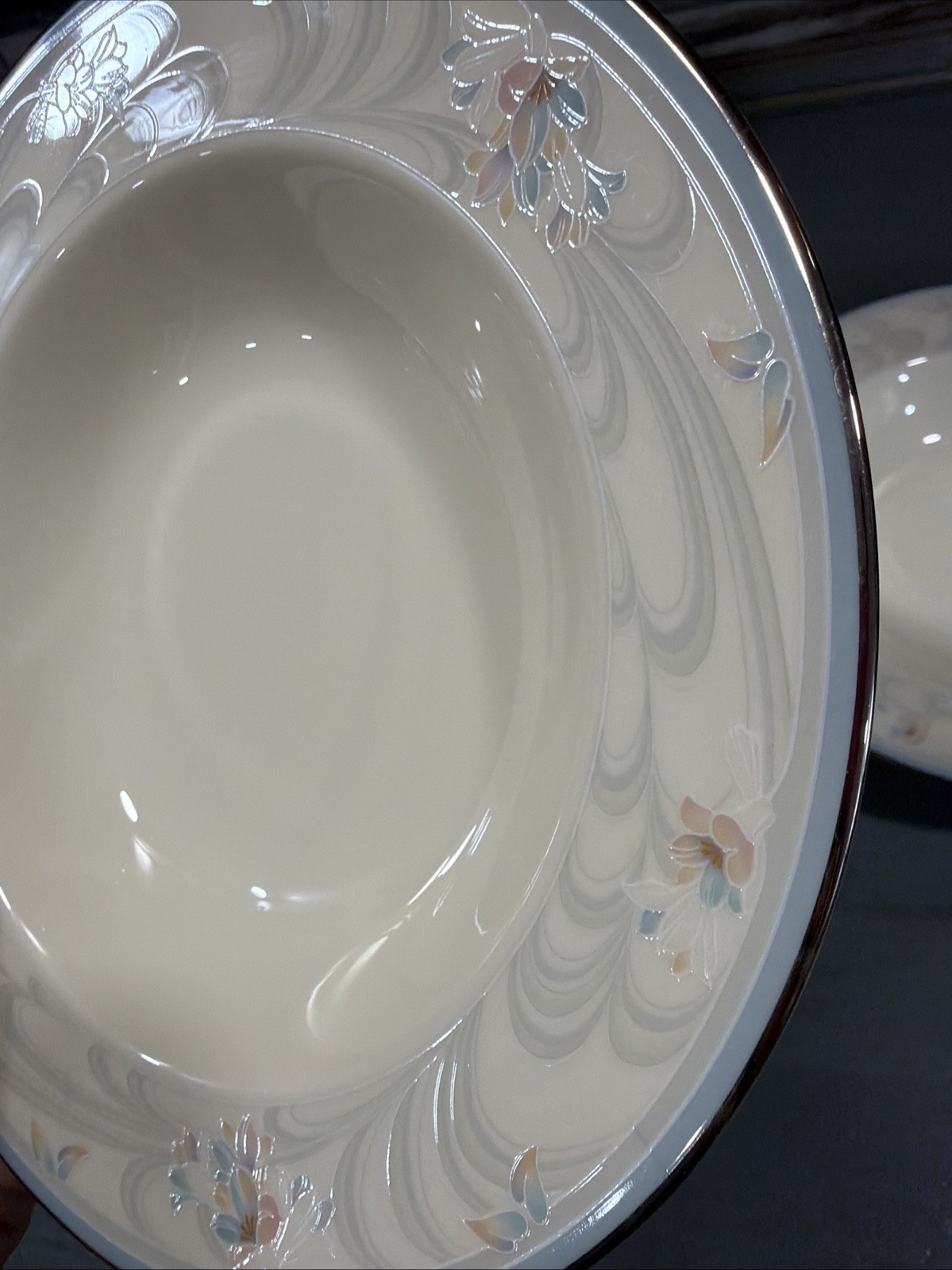 Noritake Fine China – EVERMORE Pattern #9735 – 8 1/4″ Rim Soup Bowl Set Of 4