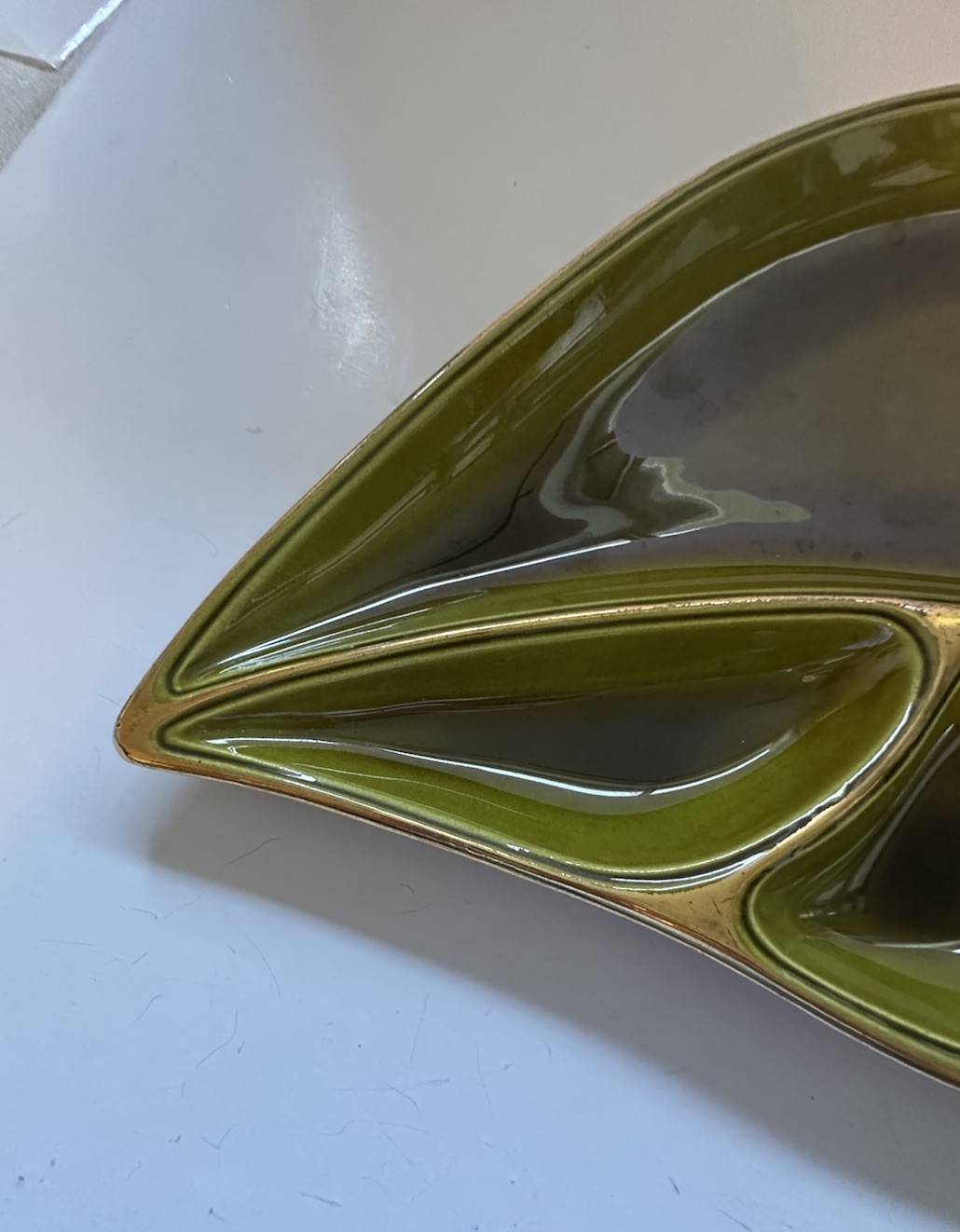 VTG MCM 1963 Treasure Craft Ceramic Gold Trim Green Leaf Platter