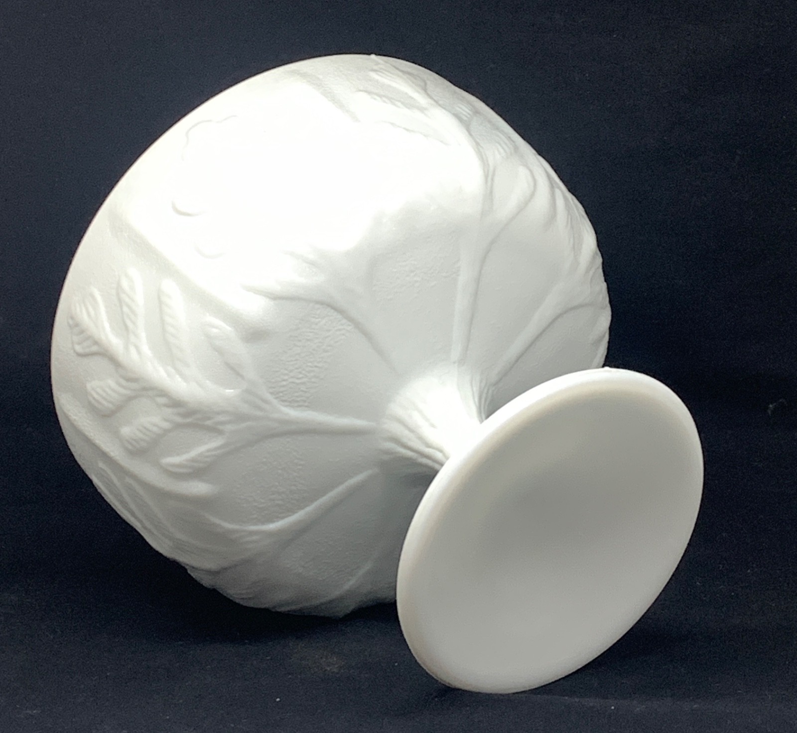 Vintage FTD 1978 Milk Glass Pedestal Compote/Vase/Planter Oak Leaf 5 1/2” TALL