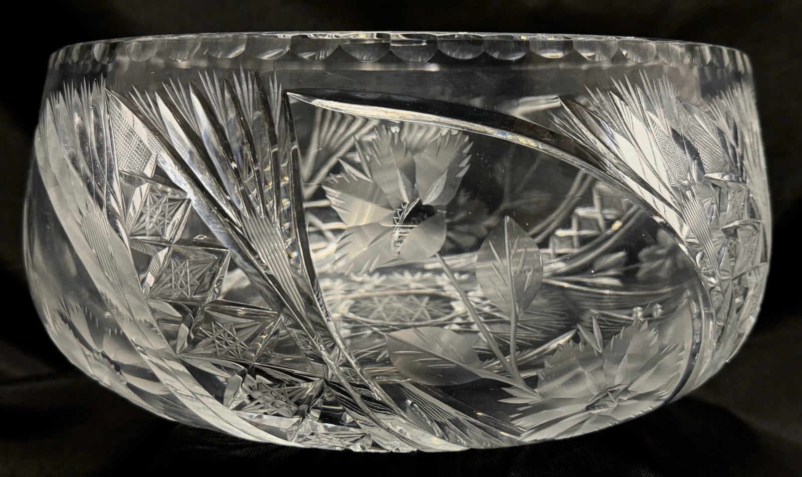 Antique American Brilliant Cut Glass Crystal Serving Bowl 11”Wide x 5” Tall