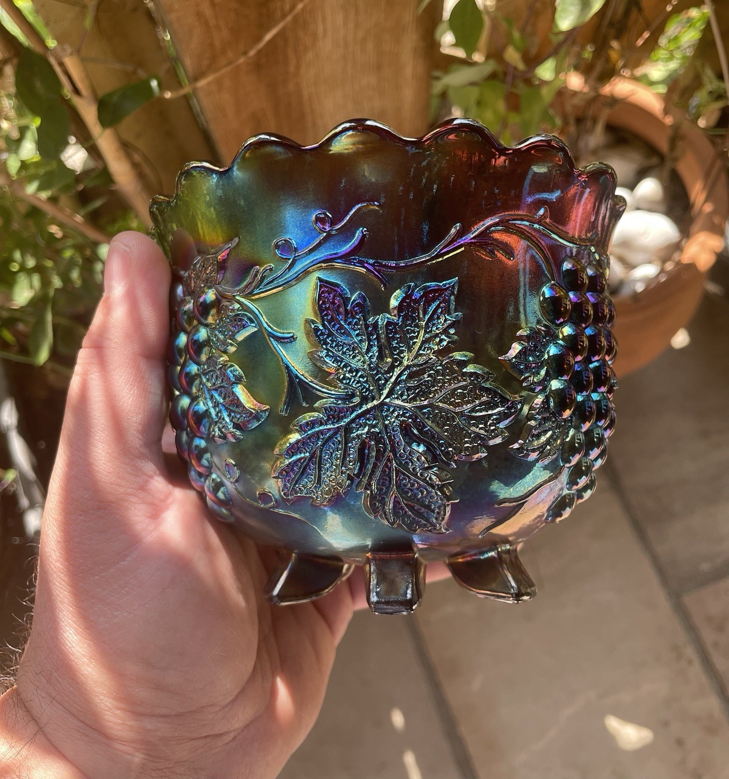 CARNIVAL GLASS ~ ELECTRIC DUGAN GRAPE DELIGHT FLARED NUT BOWL ~