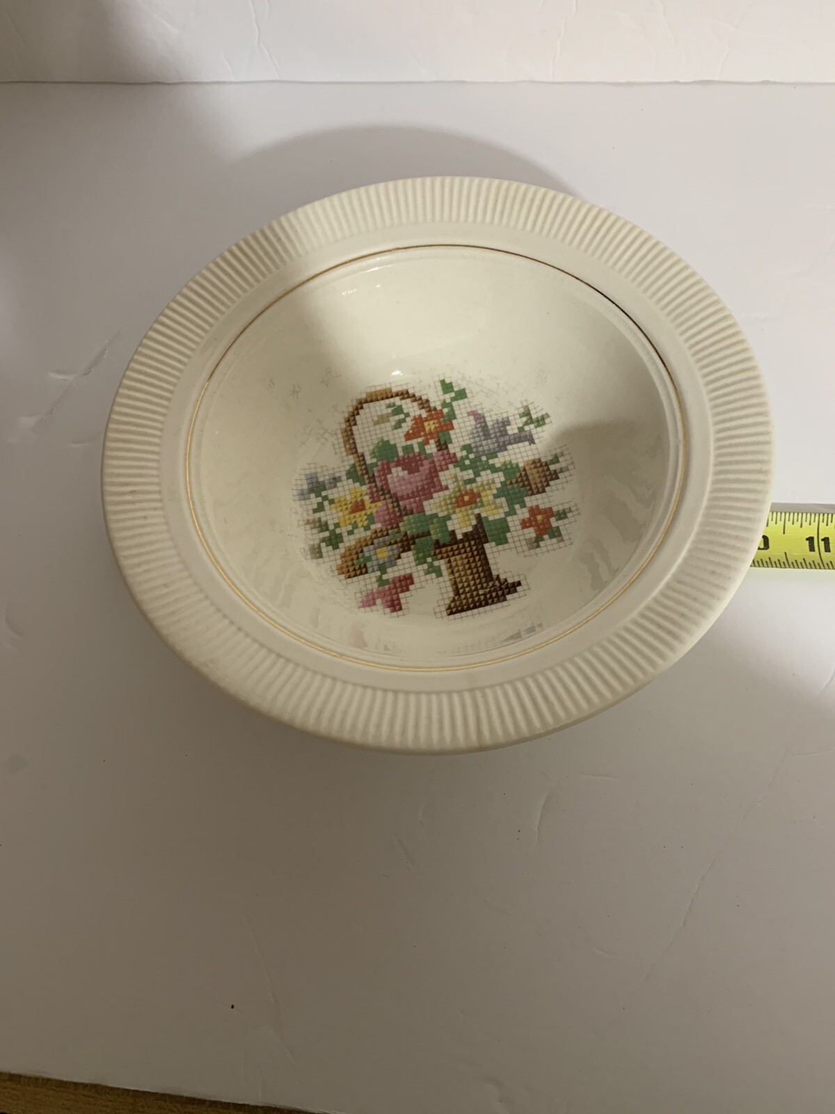 VICTORY SALEM CHINA VINTAGE 9” CERAMIC Serving Bowl FLORAL BASKET PP 23 K Rim