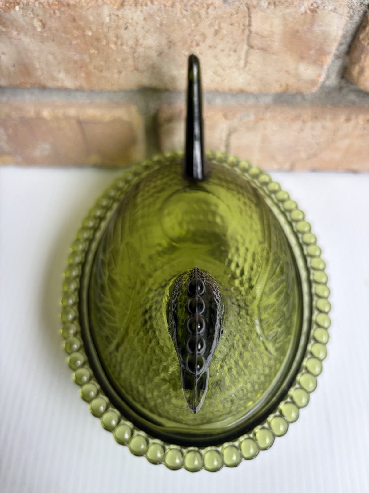 Vintage Indiana Glass Green Pressed Glass Hen on Nest Bowl Beaded Rim HON *read*