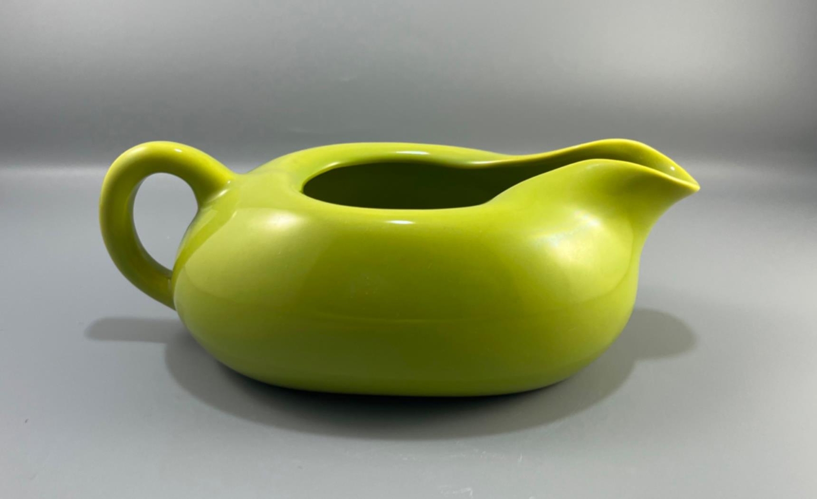 Vintage MCM HOLLYDALE POTTERY Malibu Modern Chartreuse Green Gravy Sauce Boat
