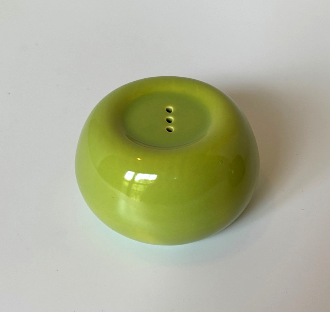 MCM Hollydale MALIBU MODERN Salt & Pepper Shakers California Pottery NO STOPPERS