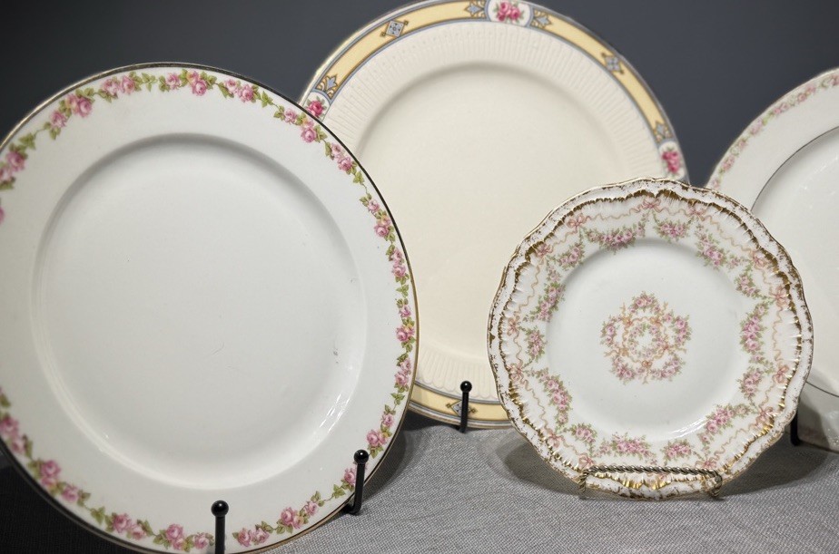 Vintage Floral Decor Display Plates Set Wedgwood Redon Haviland Pink Roses 4 Pcs
