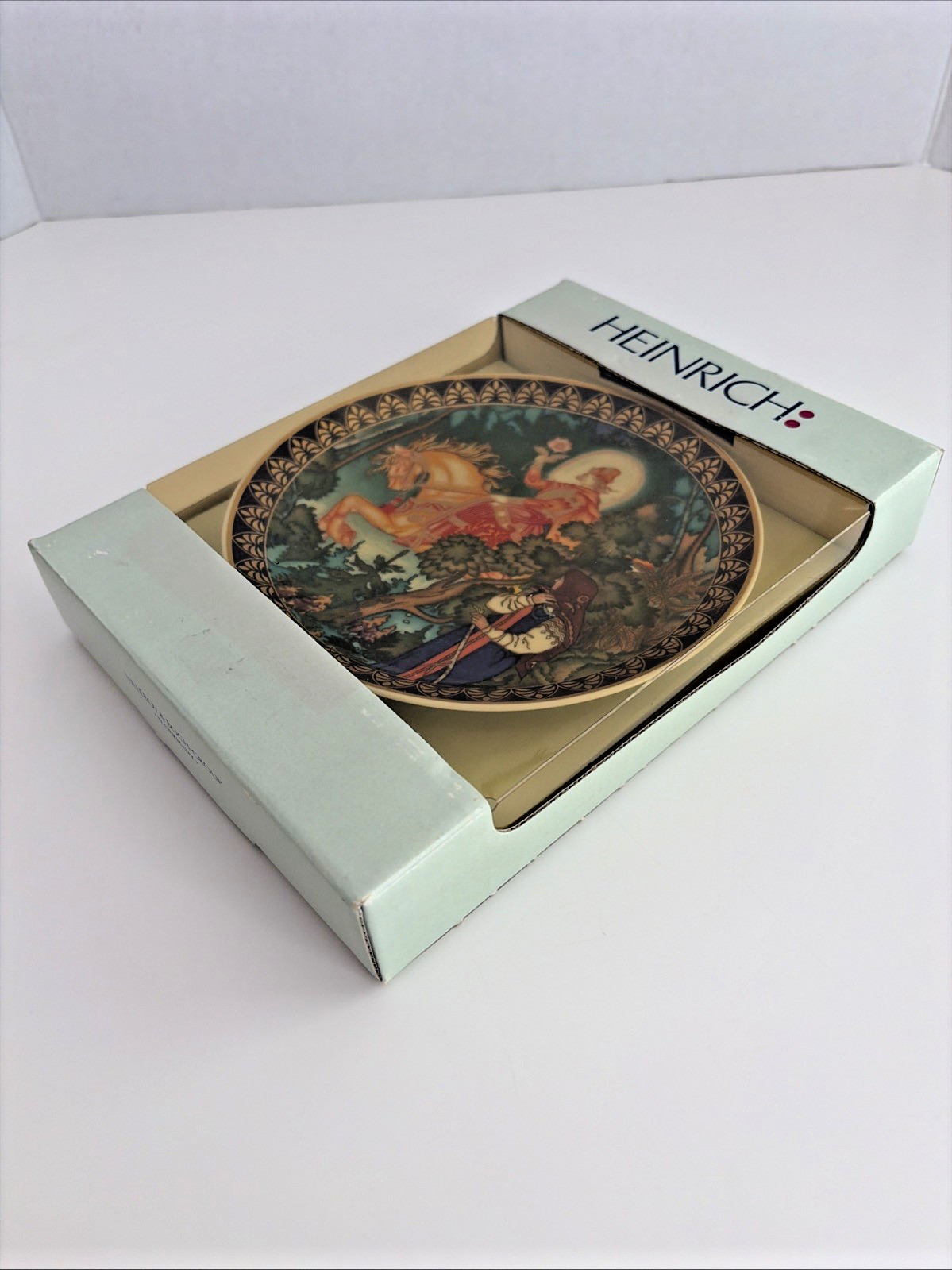 Heinrich Villeroy & Boch – The Red Knight Russian Fairy Tales Plate ~ W. Germany