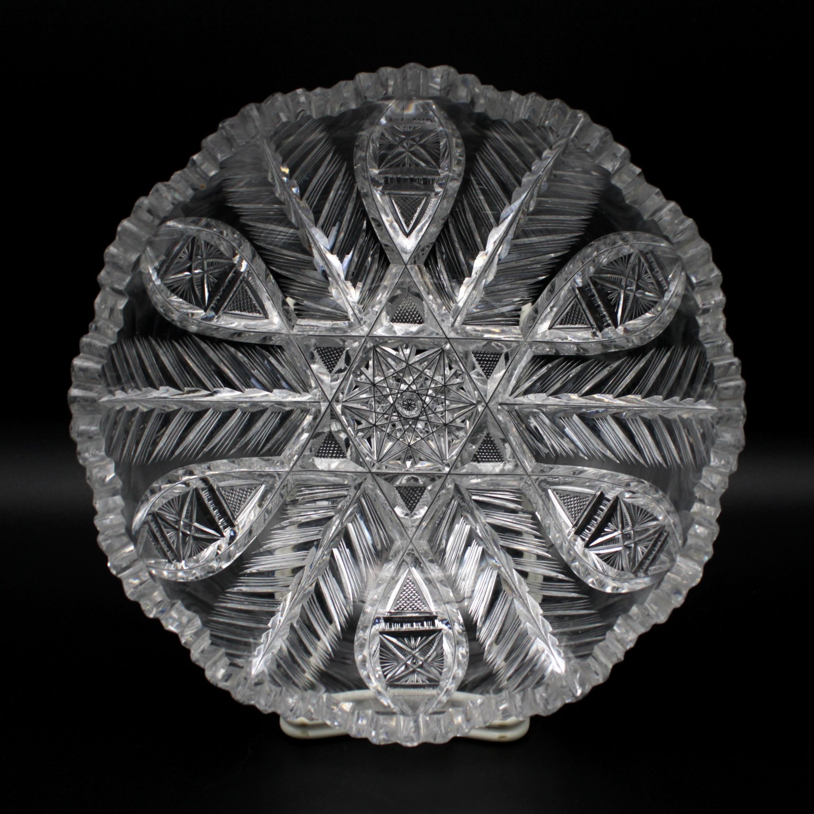 American Brilliant Blazed Feather & Vesica Cut Bowl, Antique ABP Glass, 8″