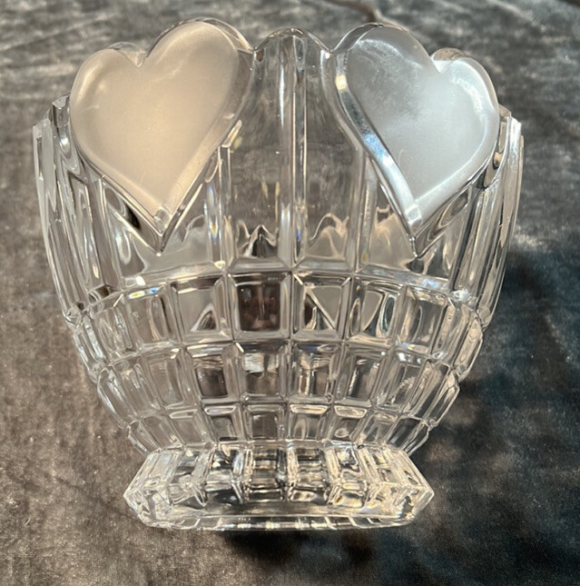 VTG 1986 F.T.D.A. Heart Dish