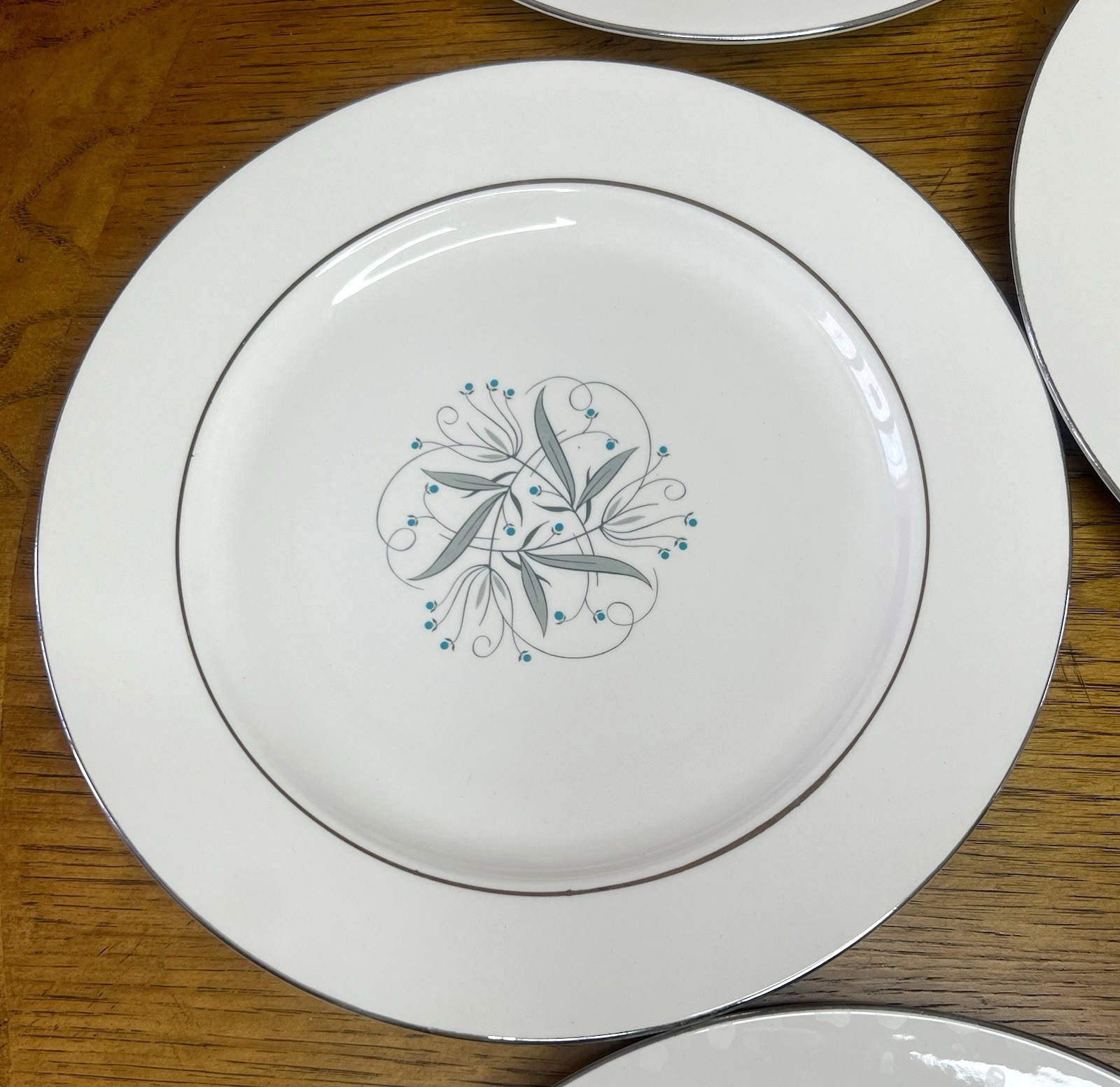 7 Homer Laughlin Mid Century Grey Blue Platinum White CELESTE Dinner Plates EUC