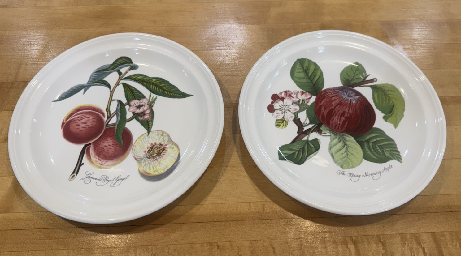 Portmeirion Pomona Set of 2 Dinner Plates – Apple and Peach – 10.5″