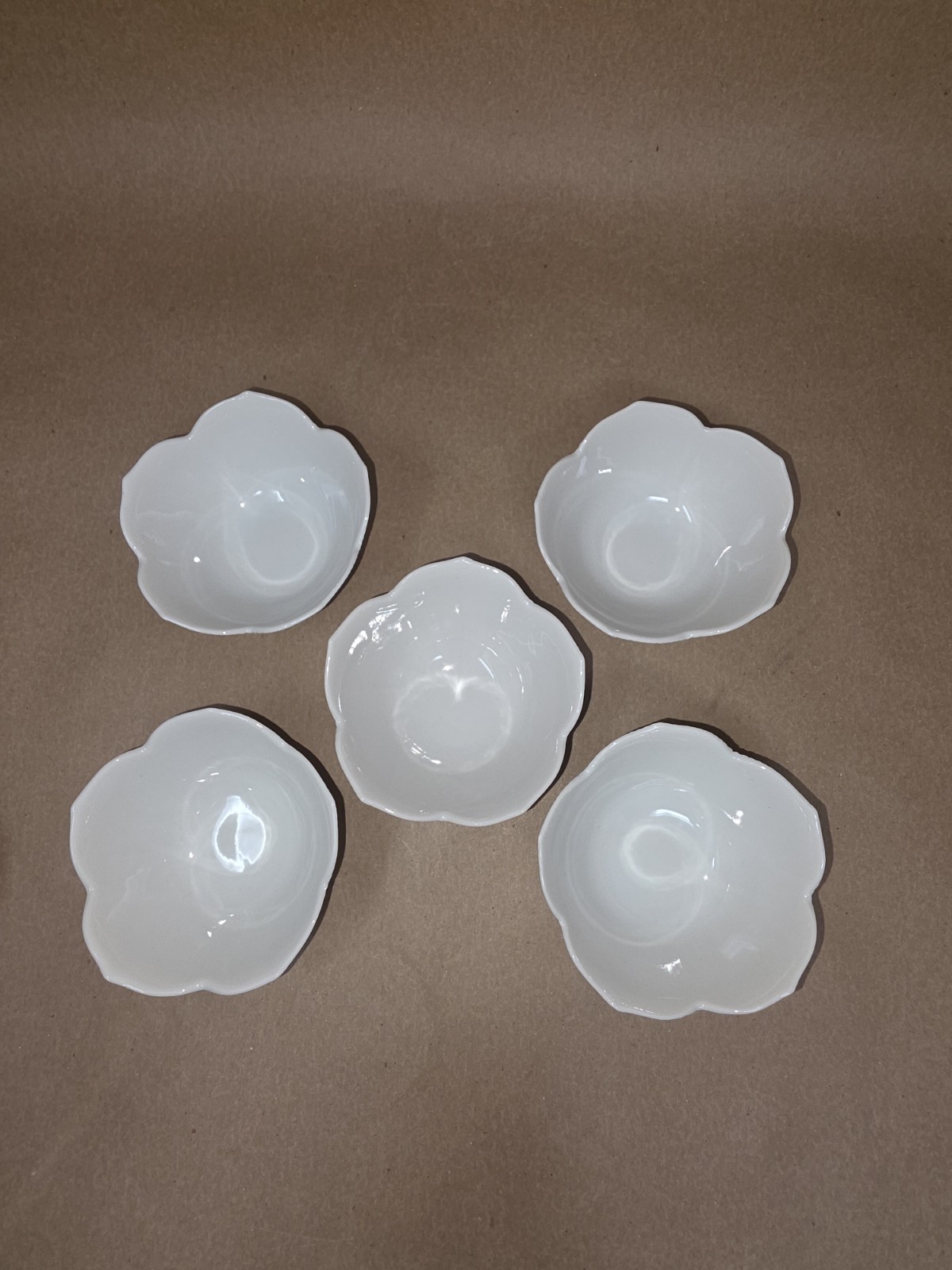Price Imports “Lotus” White Ribbed Porcelain Flower Condiment Mini Bowls Set 5