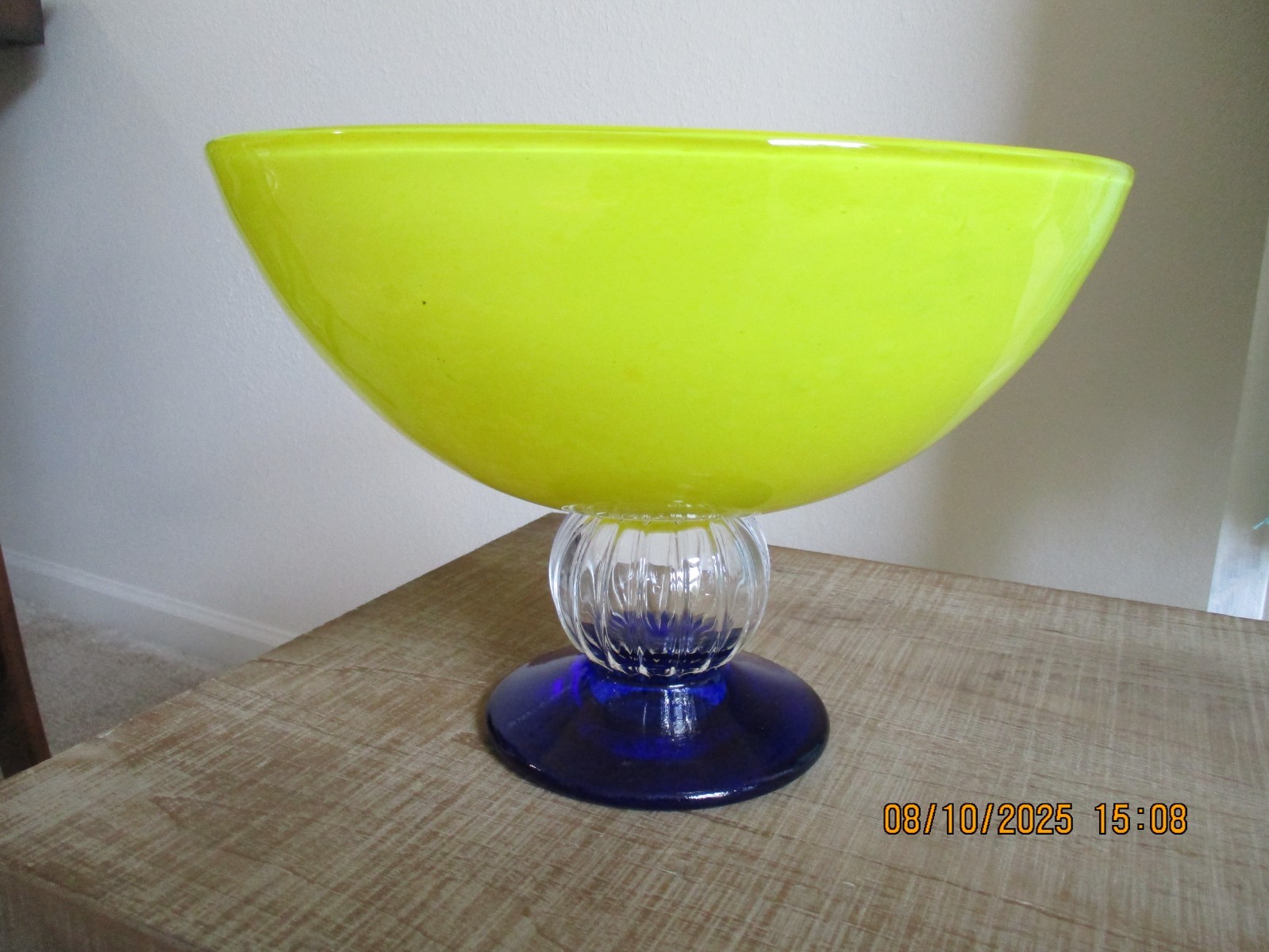 Gunnel Sahlin Kosta Boda Art Glass Bowl Fruit Footed Stemmed