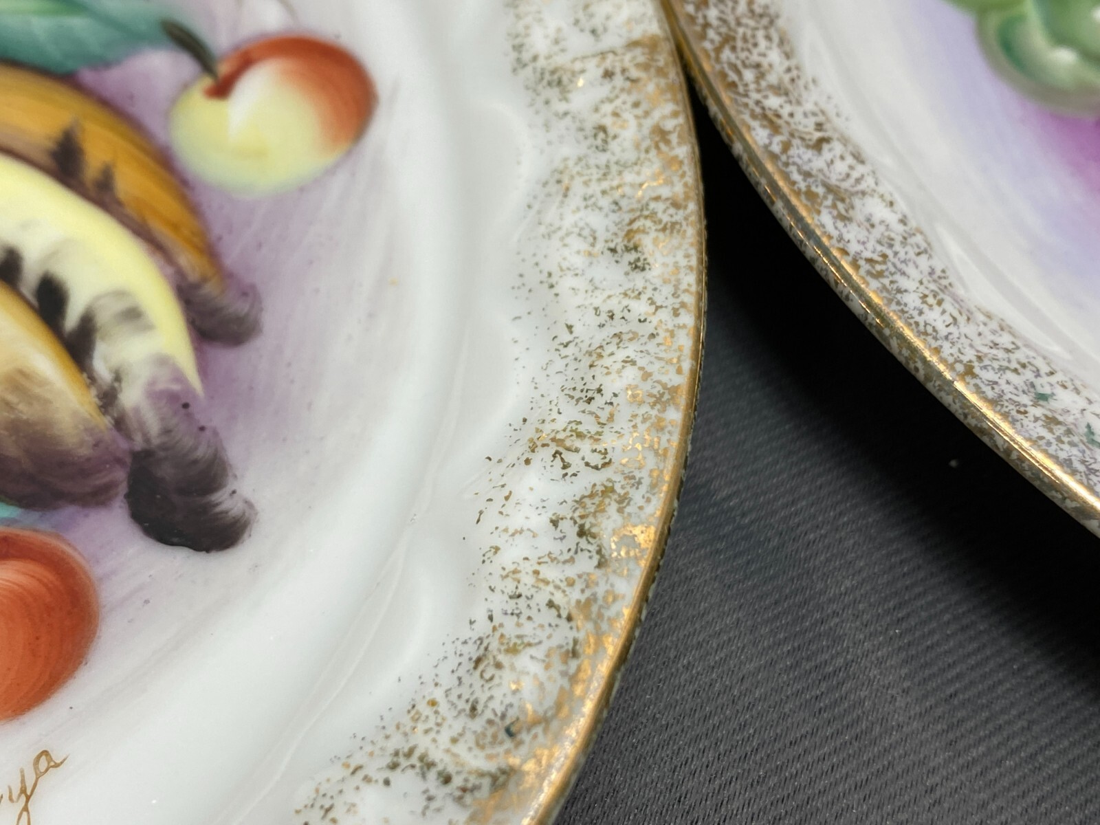 Set of 4 ~ Vintage “FRUIT” Ucagco Ceramics ~ Japan ~ Wall Plates ~ Signed ~ 8″