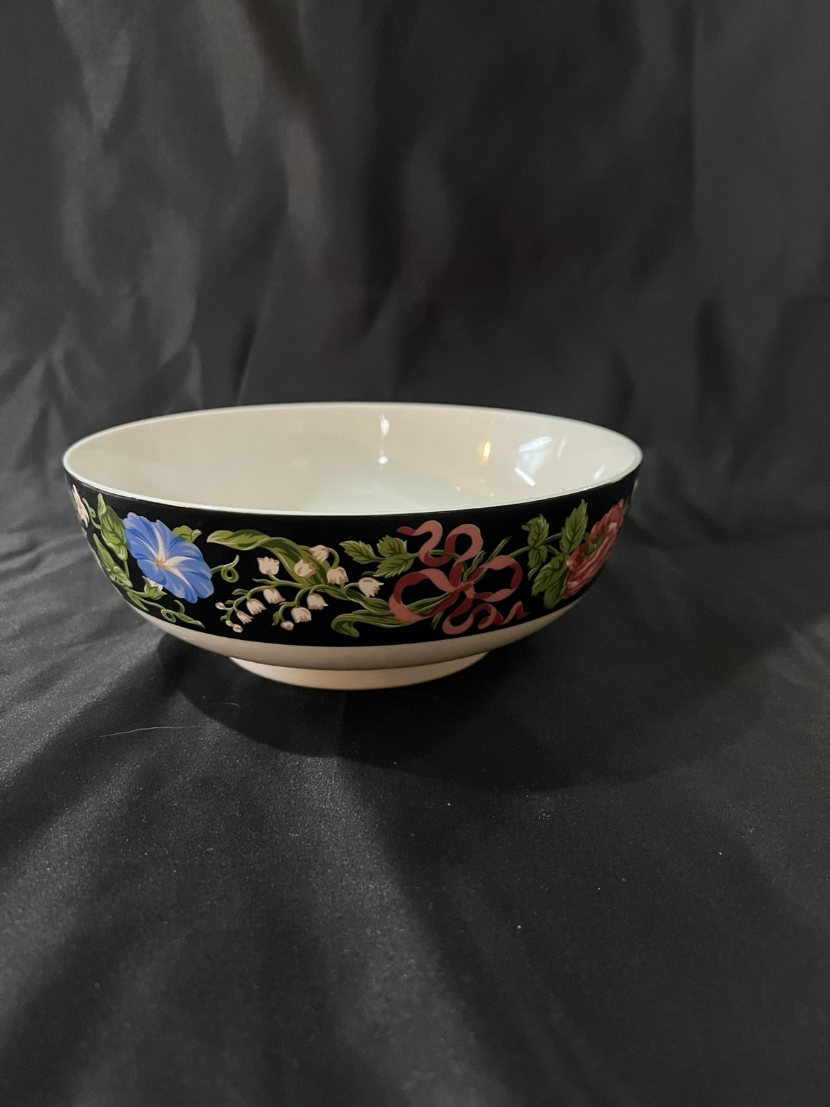 Tiffany & Co Merrion Square porcelain serving bowl 7.5 inches diameter
