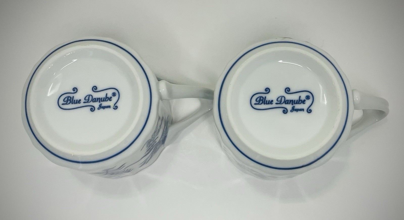 2 Vintage Blue Danube Japan Blue Onion Mugs Rectangular Stamp Tripod Handle Chin