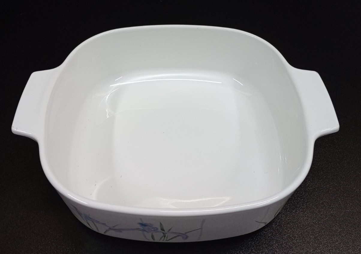 Corning Ware Shadow Iris Casserole Dish A-2-B 2 Liter with Pyrex A-9-C Lid