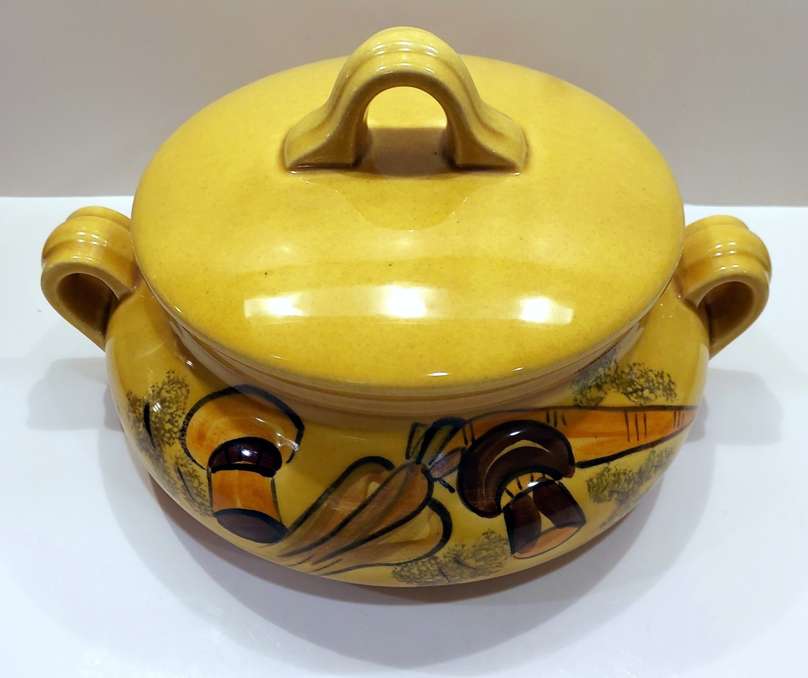 1971 Los Angeles Potteries Ovenware #407 Harvest Gold w/Mushrooms/Carrots Tureen