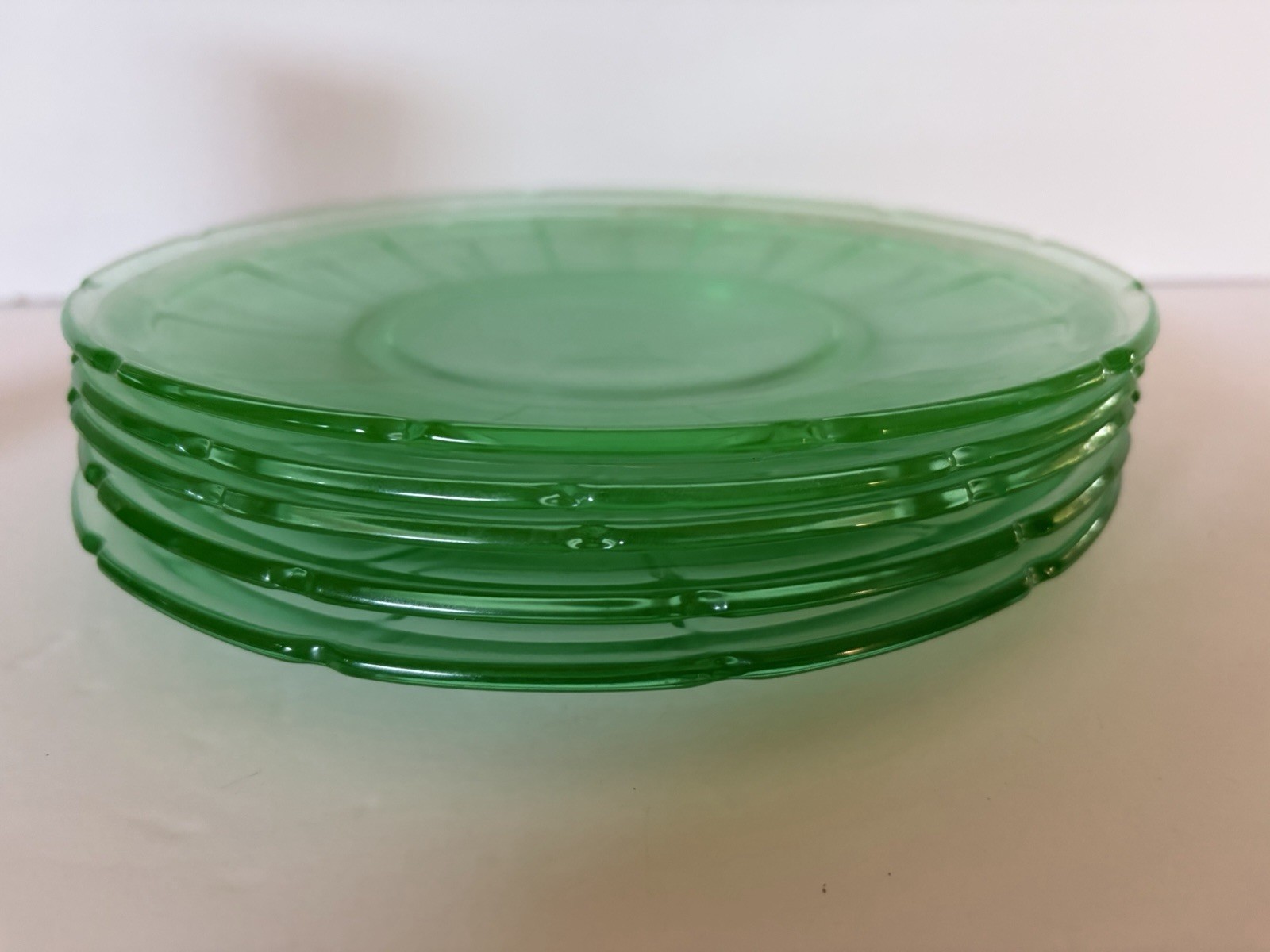 Set of 5 Vintage Diamond Glass Co. Victory Green Uranium Salad Plates 7 5/8”