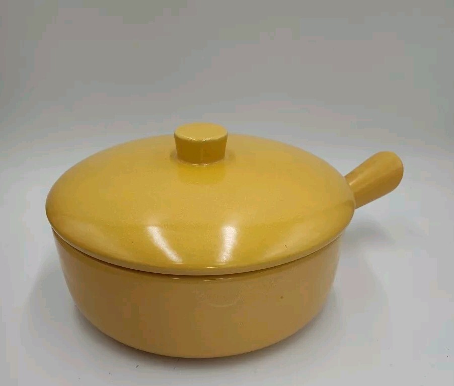 Vintage La Solana Yellow Pottery Stoneware Ceramic Covered Casserole Pan 8.25″