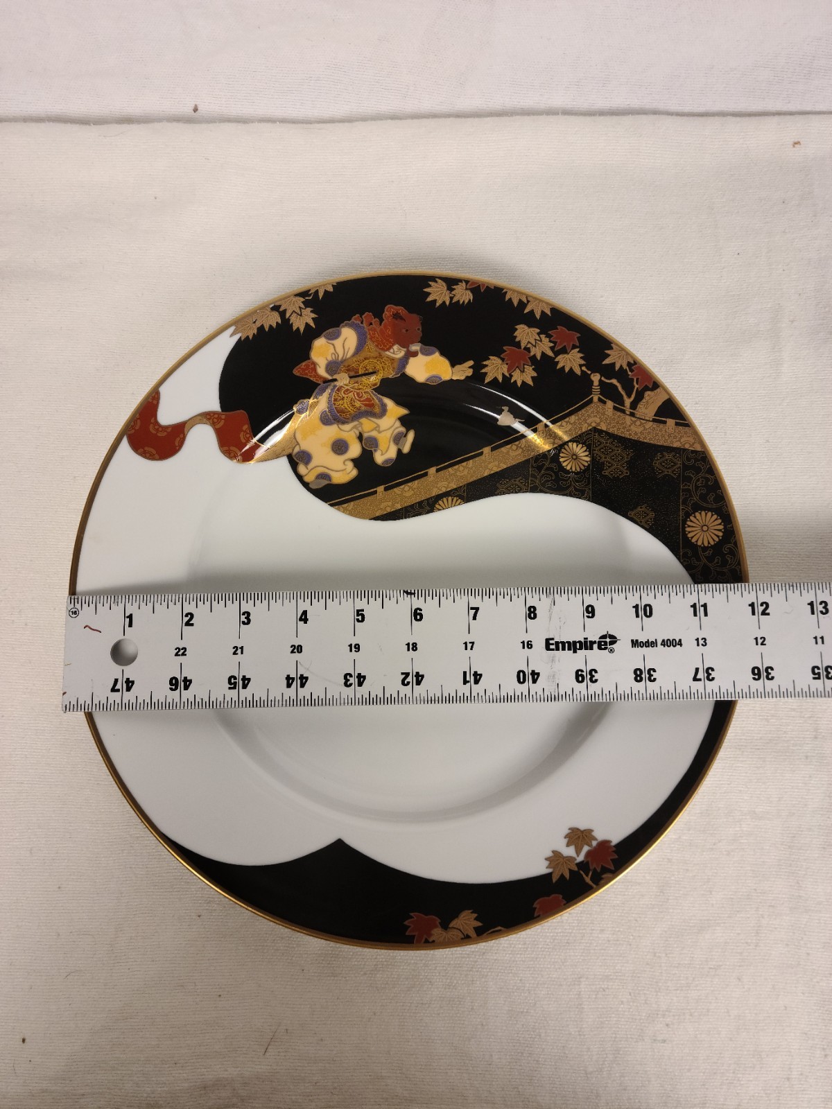 Masuda Yokohama Porcelain Gold Laquer 12″ Plate Samurai