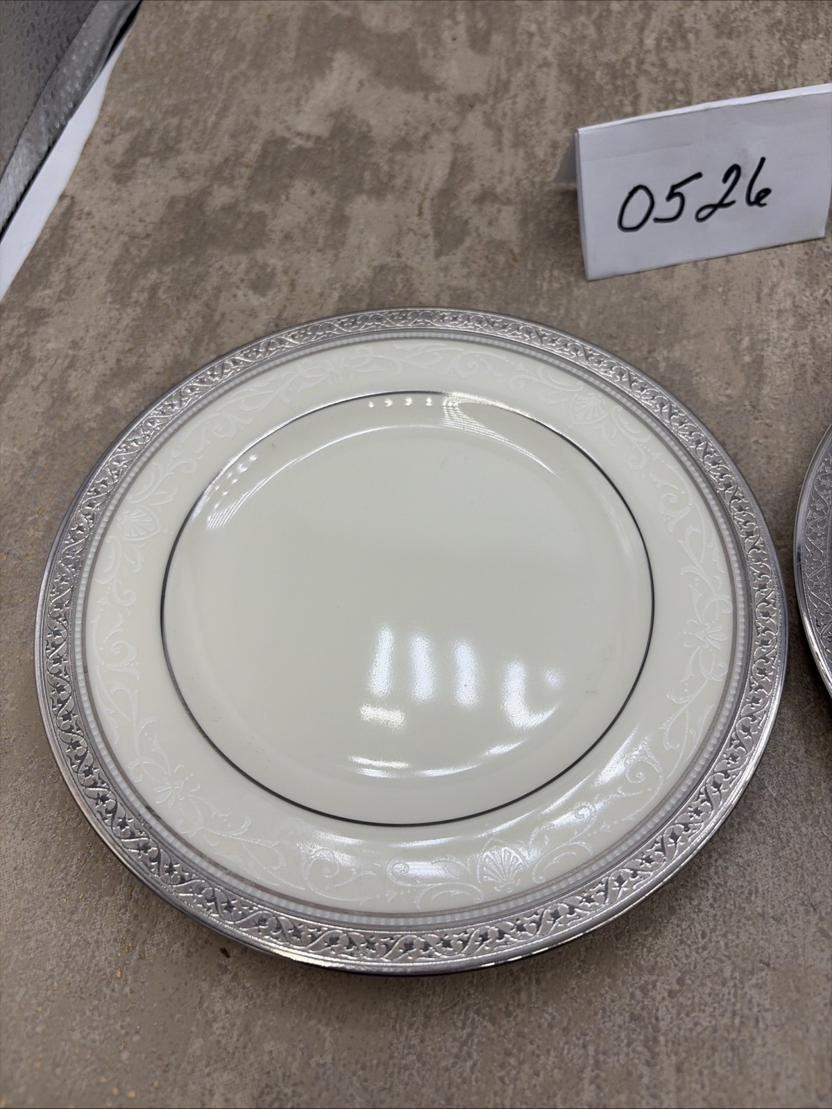 Noritake Ardmore Platinum Set of 2 Bread Plates Set (s) White Embossed Scroll