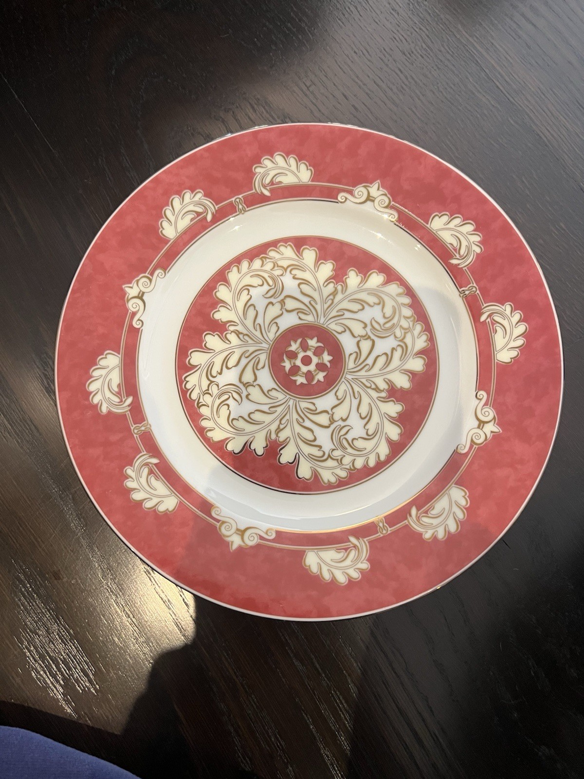 Set of 9 Christofle OCEANA ROUGE Aida Porcelain China Accent Plates 8 3/4”