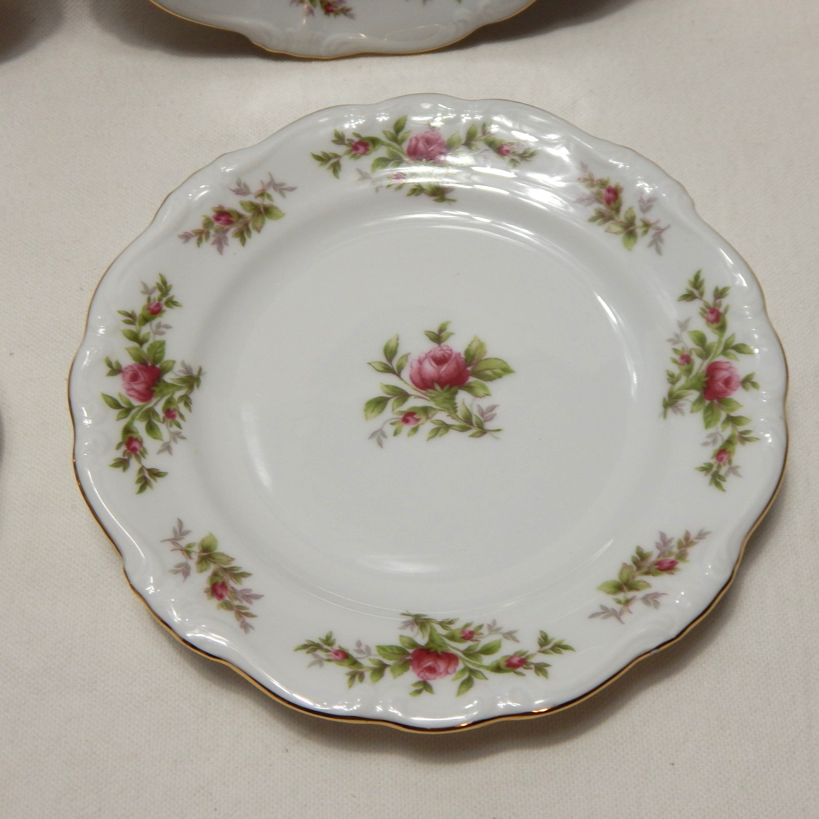 Set Of 4 Johann Haviland Bavaria Moss Rose Plates 6.25 In Fine China No Chips